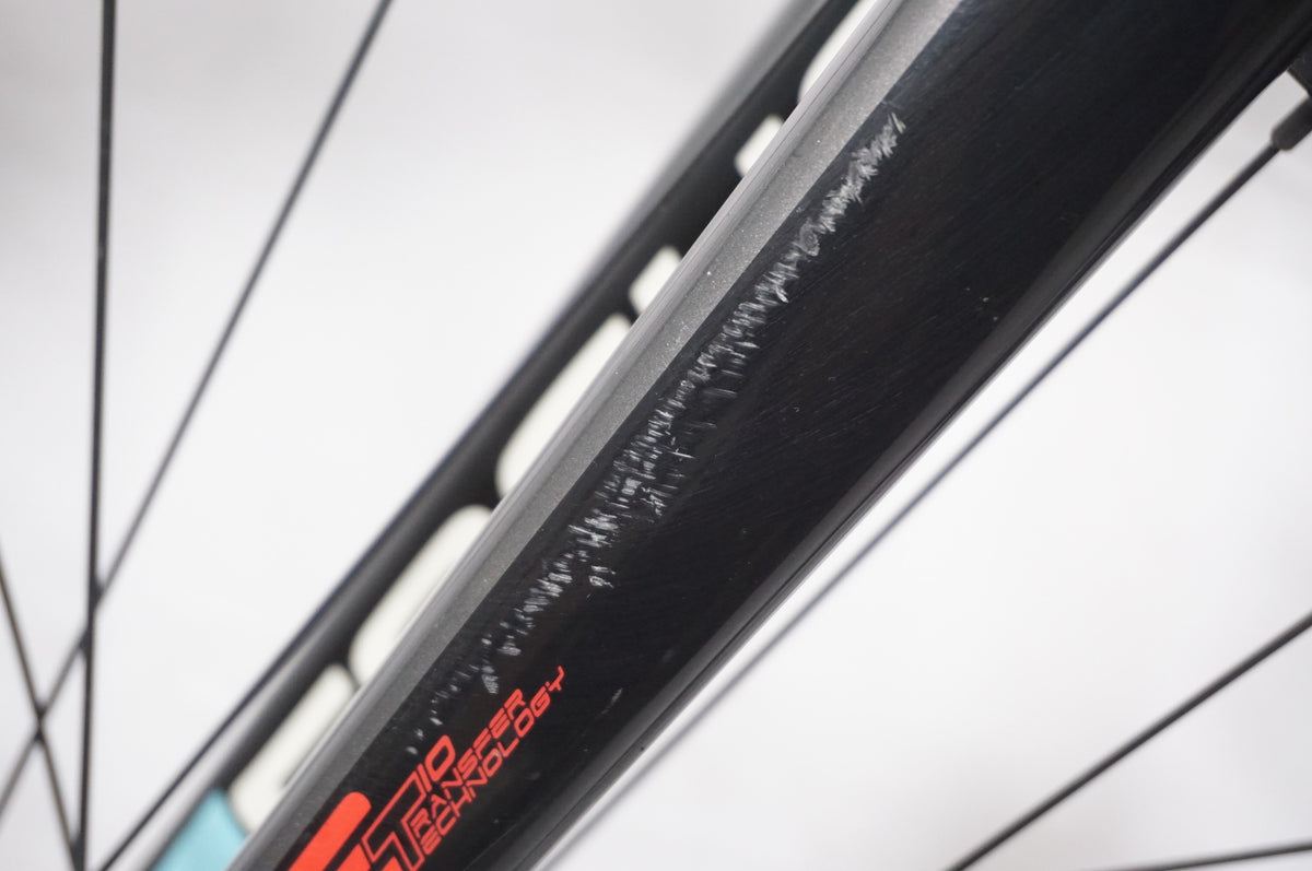 ジャンク FOCUS 「フォーカス」 MARES AX1.0 DISC 2015年モデル ロードバイク / 東京商品化センター