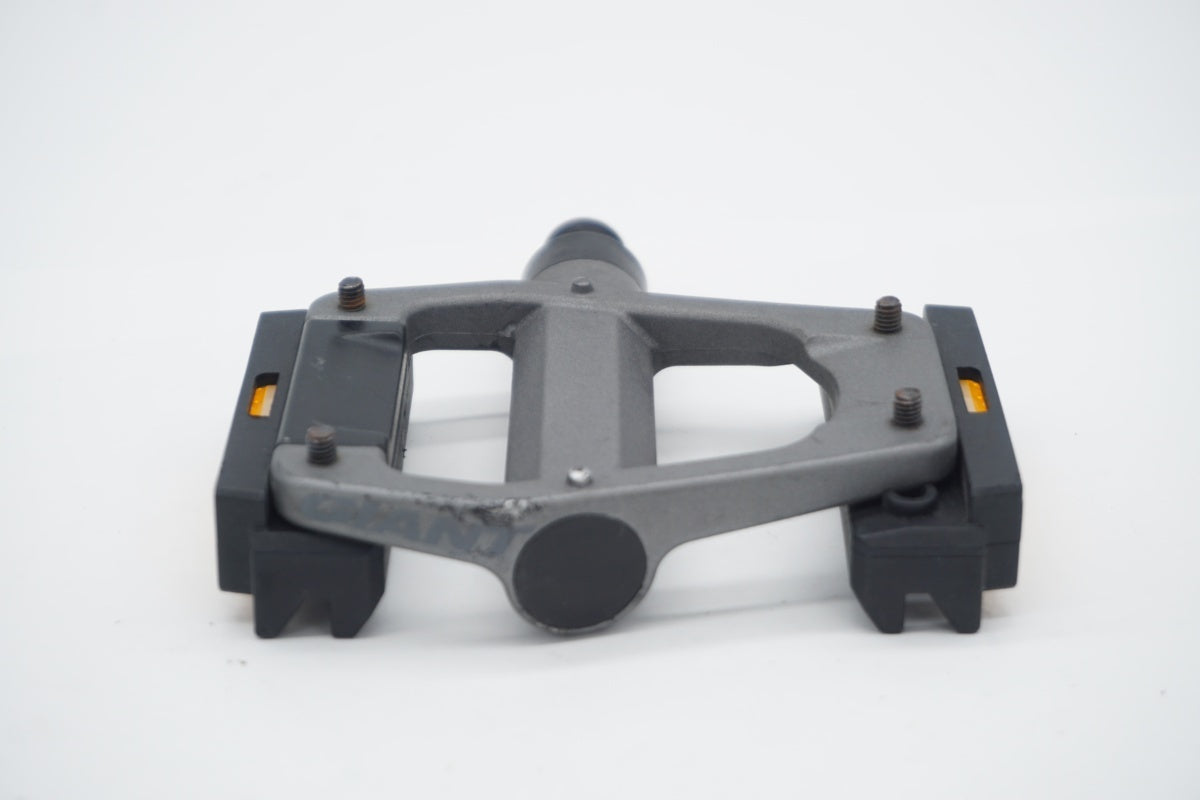 GIANT 「ジャイアント」 ペダル / 京都八幡店