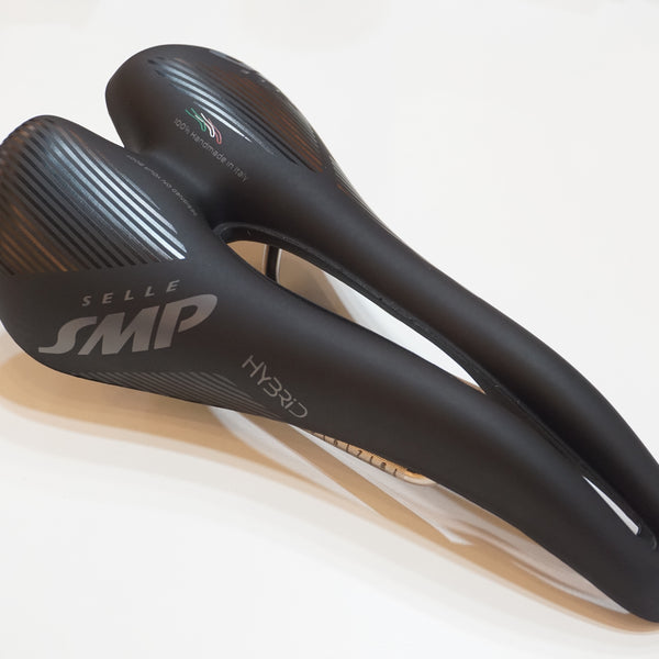 ロキレオセラ　エスエムピー サドル Amazon | セラ エスエムピー(SELLE SMP) HELL(ヘル) ブラック