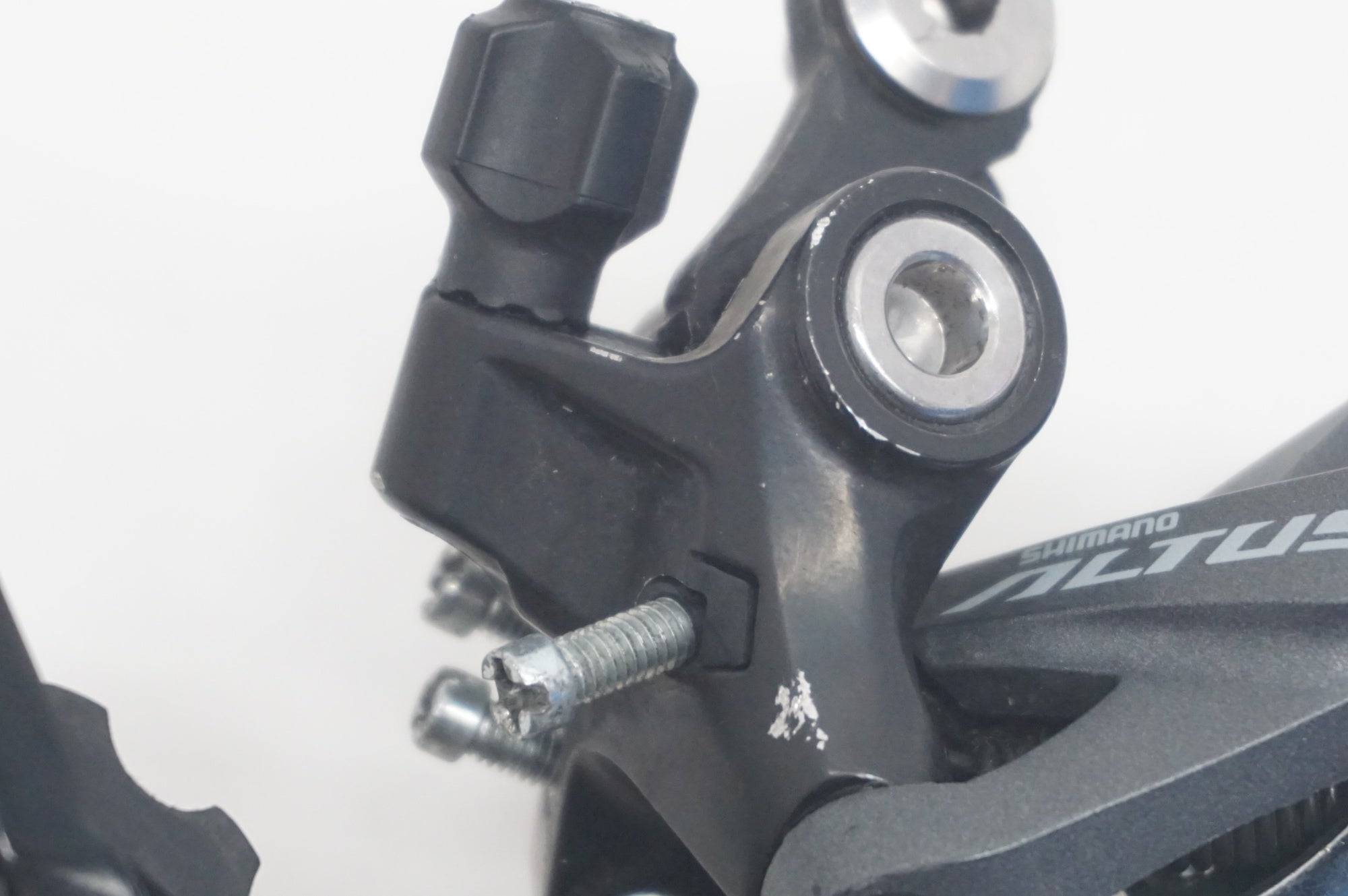 SHIMANO 「シマノ」 ALTUS RD-M2000 リアディレイラー / 福岡店