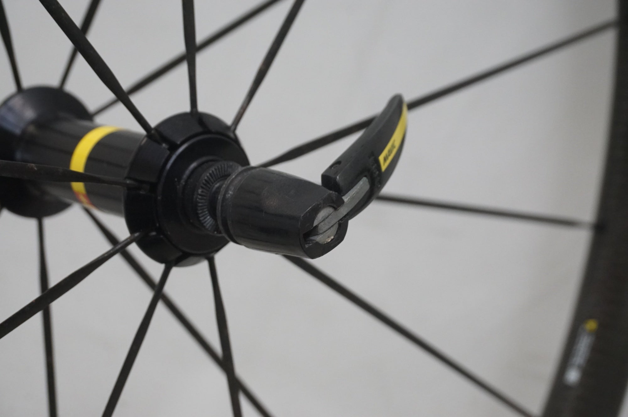 MAVIC 「マヴィック」 COSMIC CARBONE SL シマノ11速 ホイールセット 