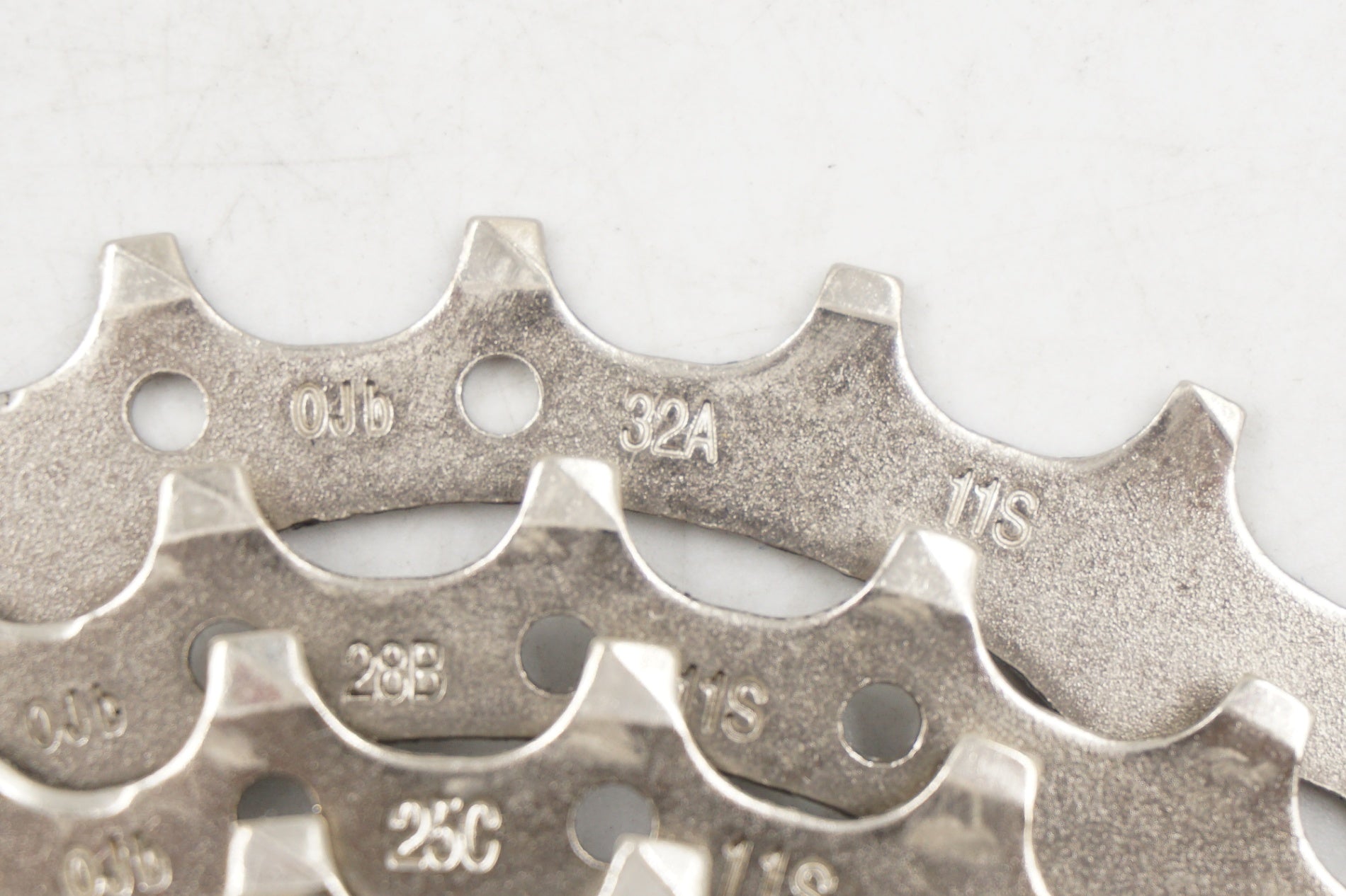 SHIMANO 「シマノ」 105 CS-5800 11-32T スプロケット / 奈良店