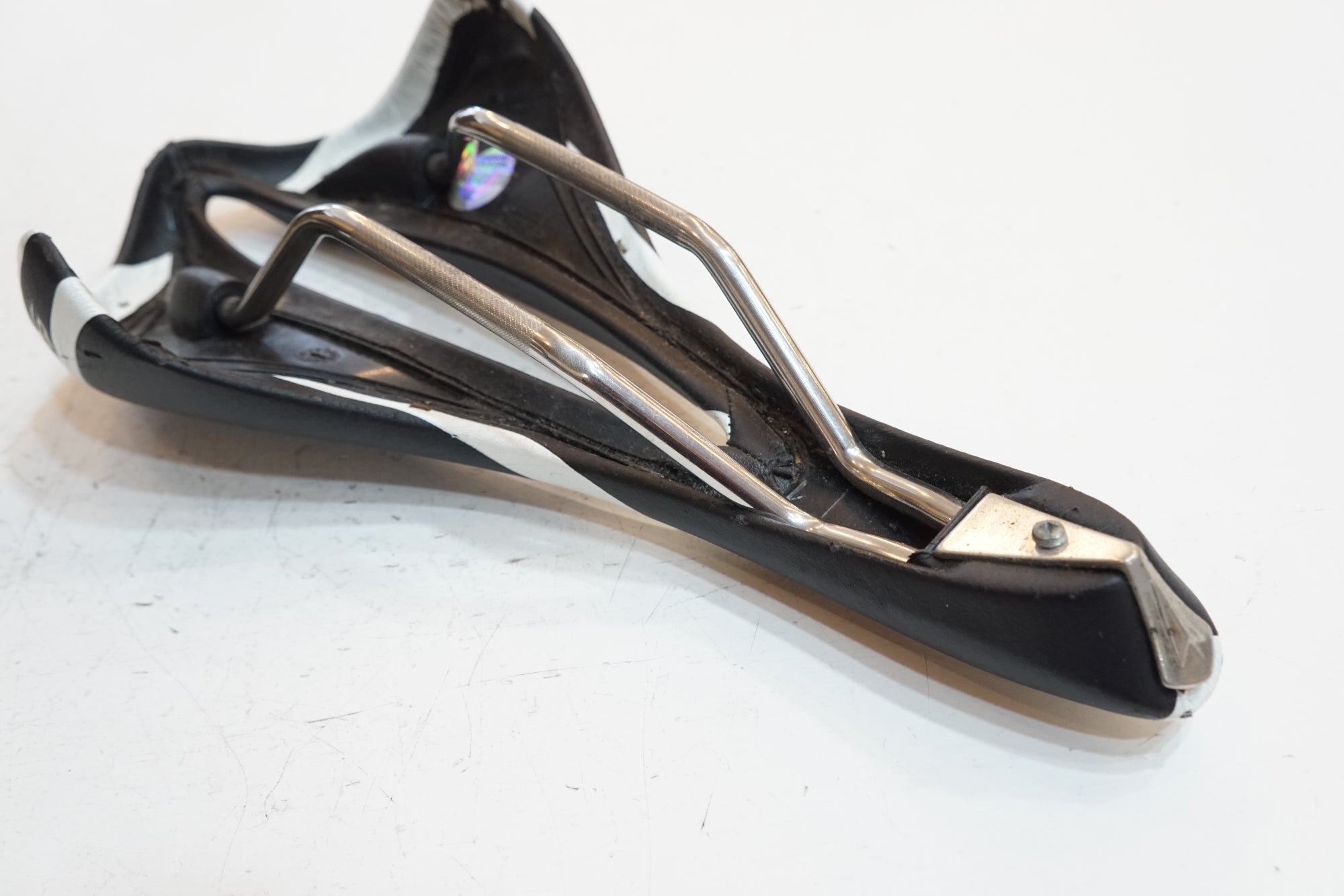 SAN MARCO 「サン マルコ」 MANTRA RACING NARROW サドル / バイチャリ浦和ベース