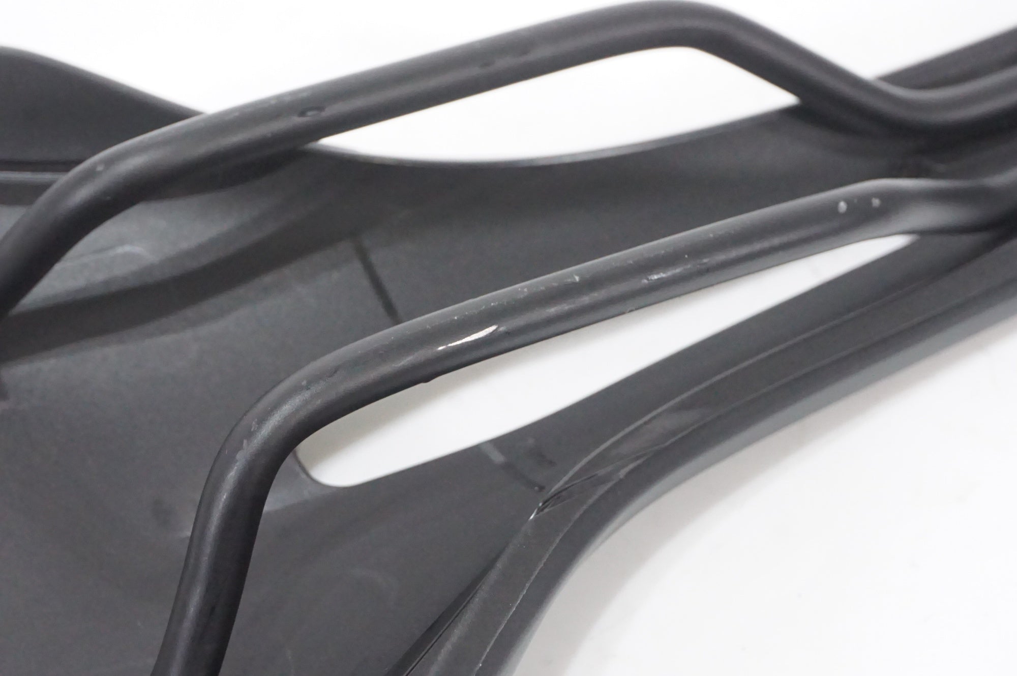 FIZIK 「フィジーク」 ANTARES VENTO サドル / AKIBA店