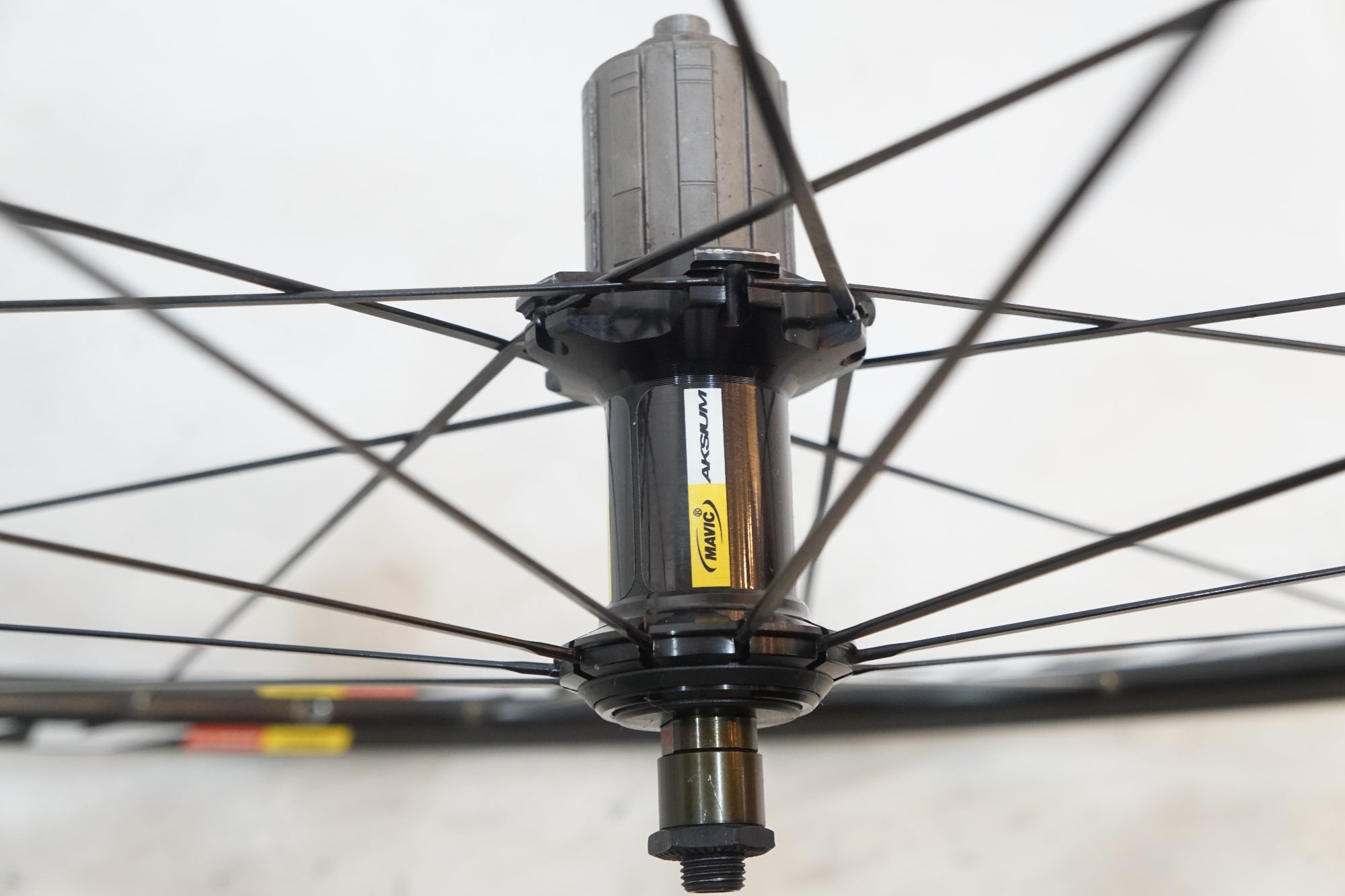 MAVIC 「マビック」 AKSIUM シマノ11速 ホイールセット / バイチャリ浦和ベース