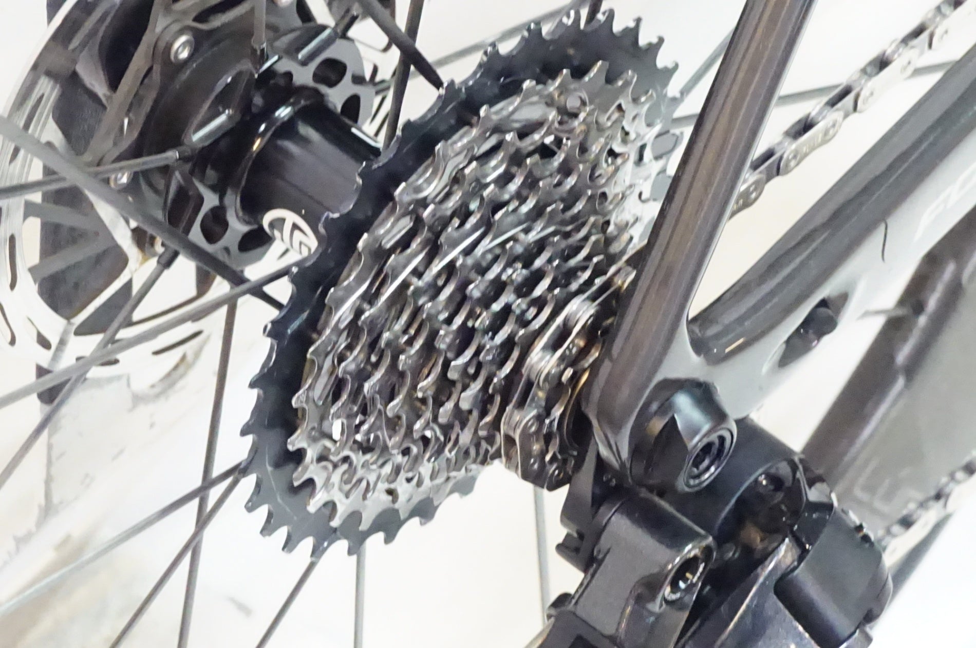 FOCUS 「フォーカス」 IZALCO MAX 9  (DISC G4) 2024年モデル ロードバイク / 熊谷本店