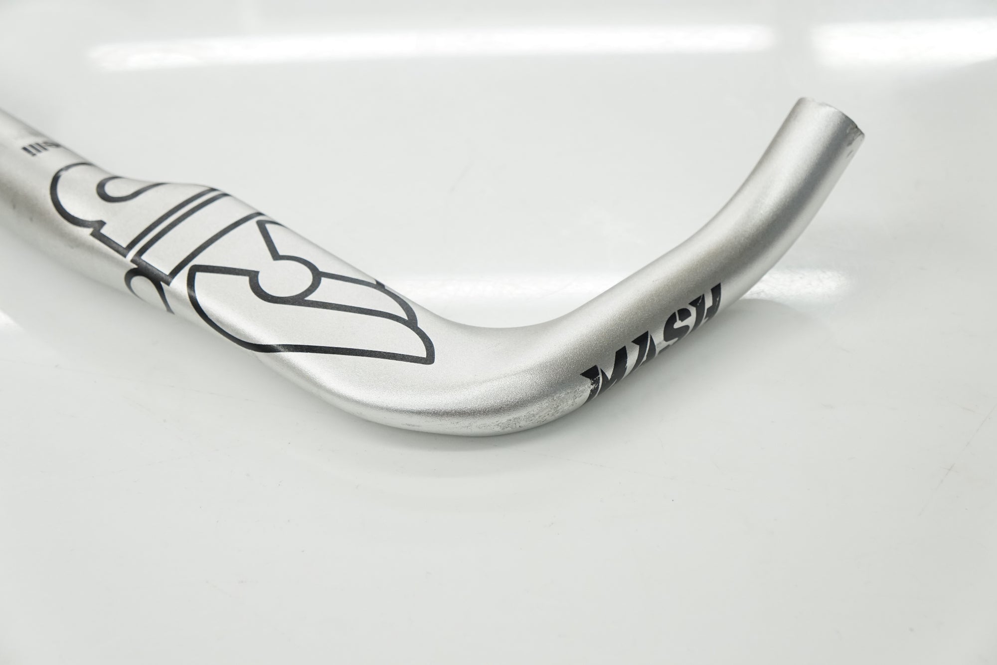 CINELLI 「チネリ」 MASH φ31.8 400mm ハンドル / バイチャリ浦和ベース