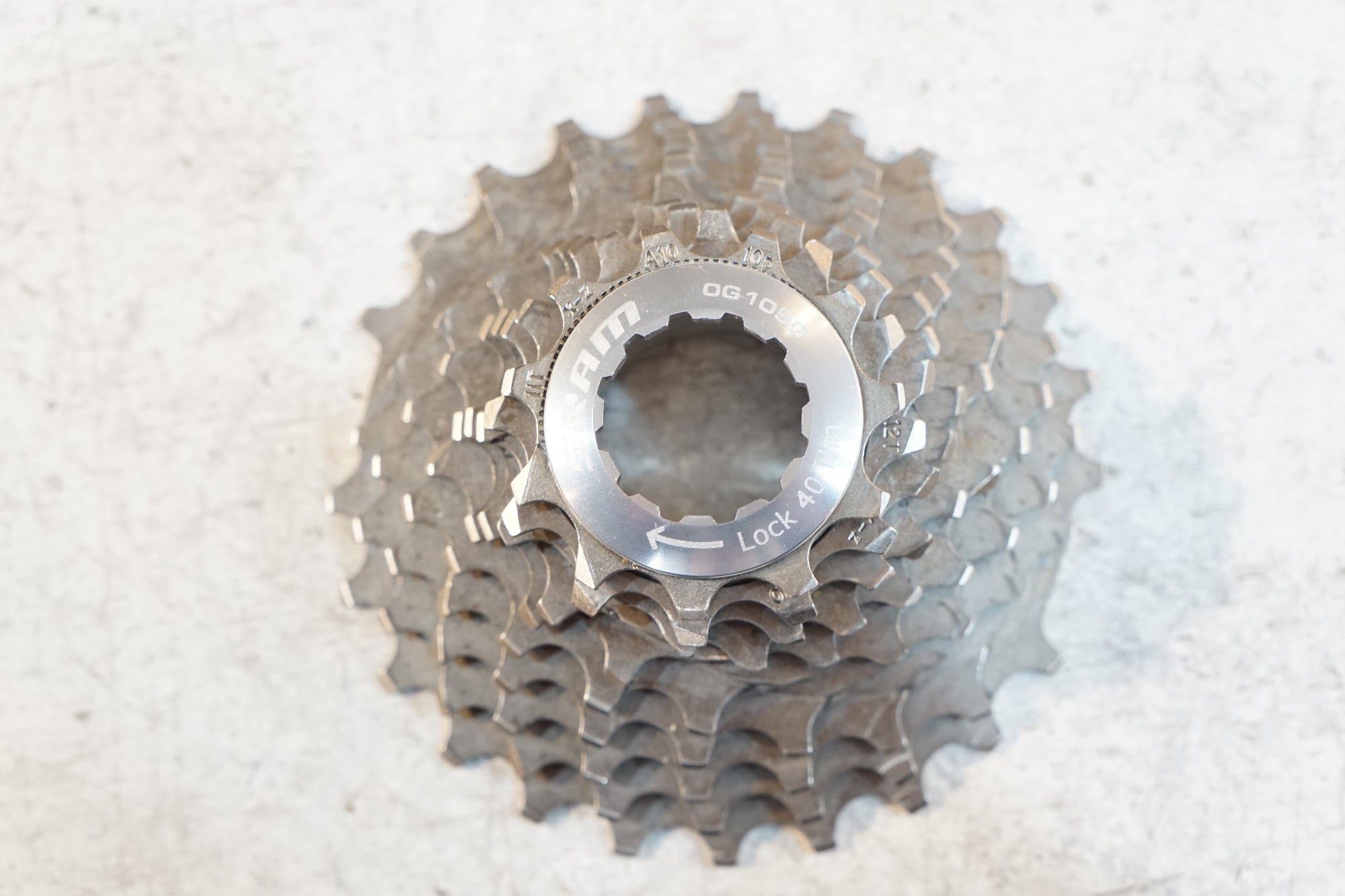 SRAM 「スラム」 RED OG-1090 11-25T スプロケット / バイチャリ浦和ベース