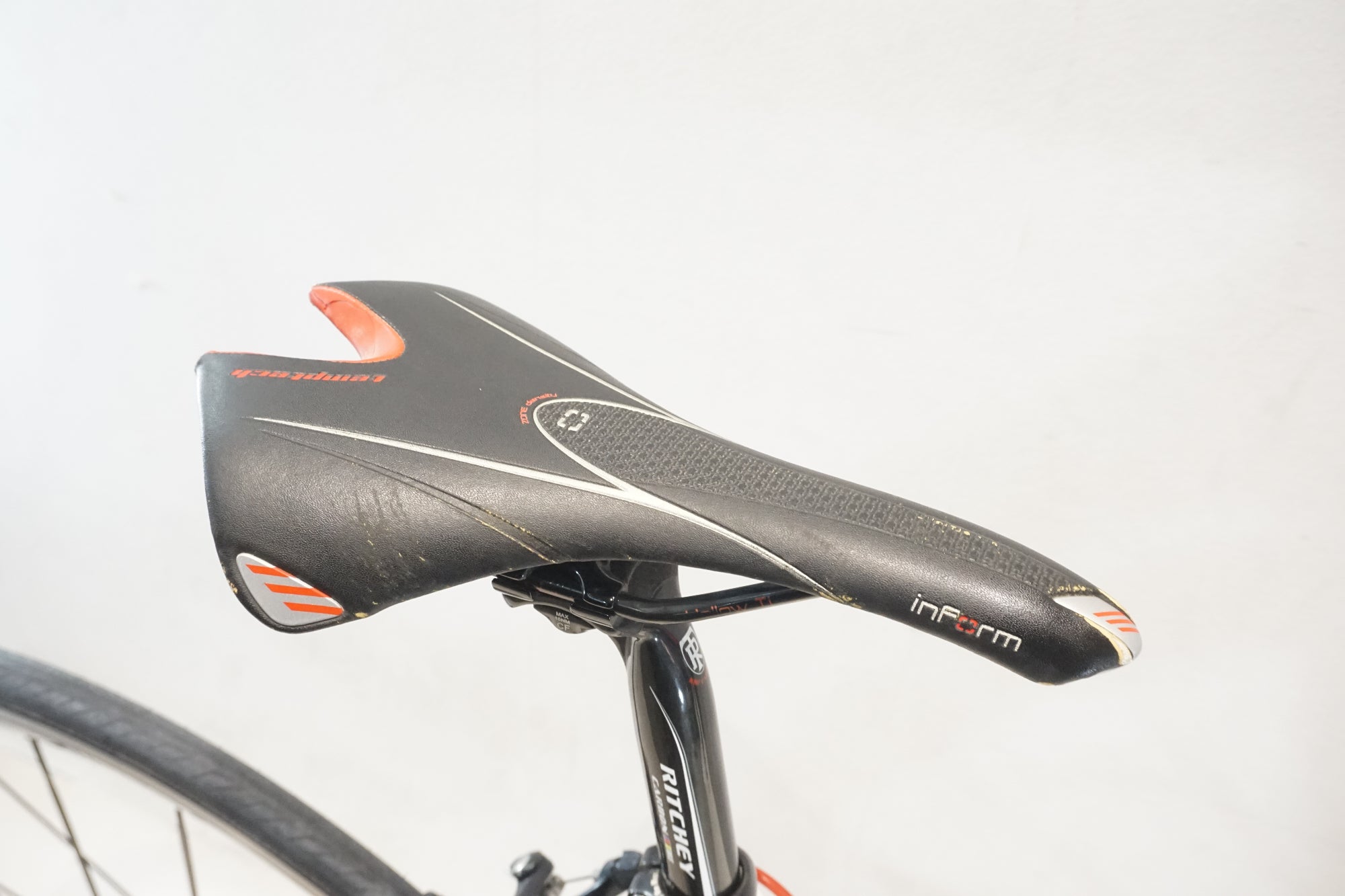 TREK 「トレック」 MADONE 4.7 2011年モデル ロードバイク / 横浜戸塚 
