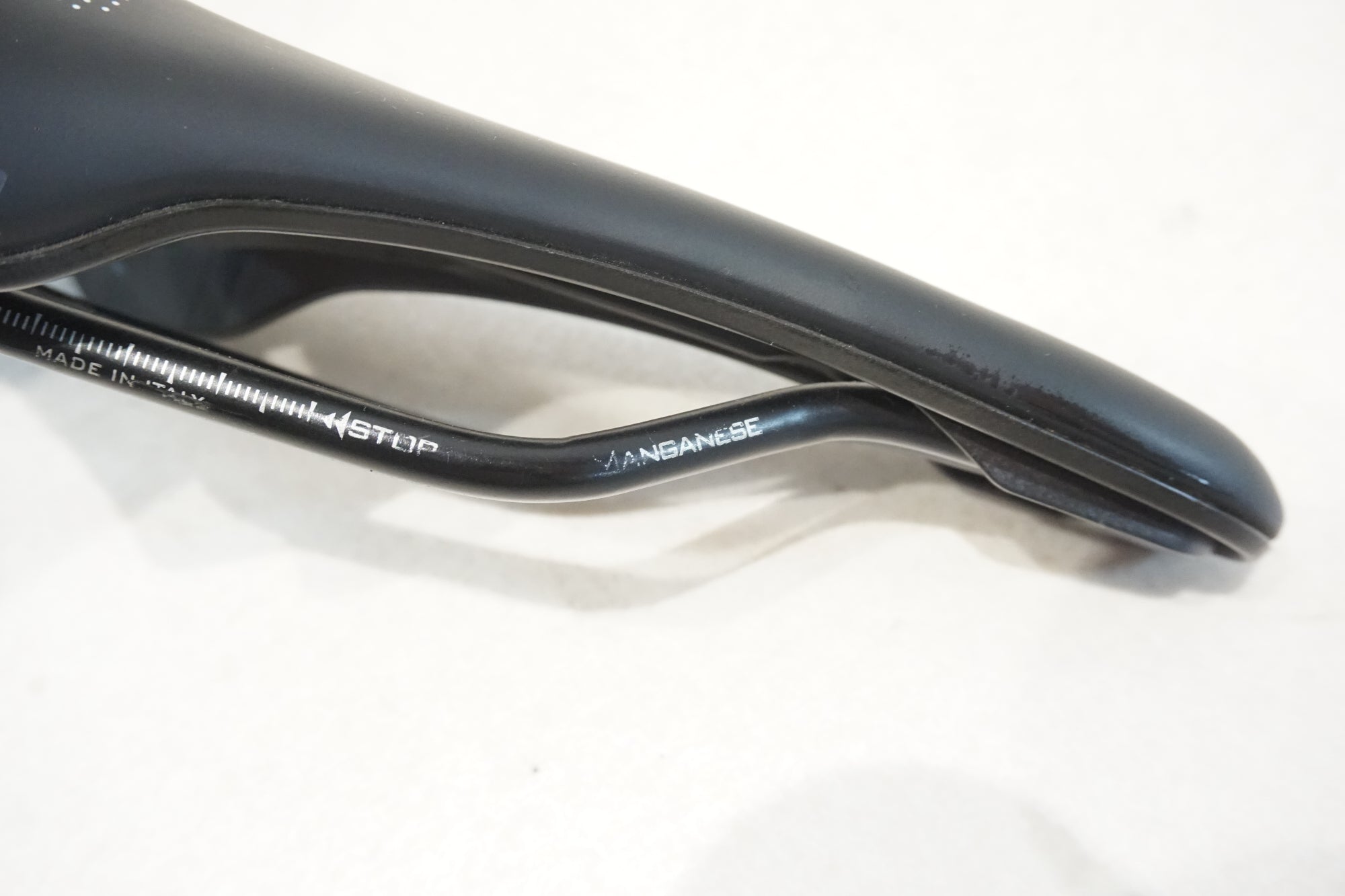 SELLE ITALIA 「セライタリア」 SLR BOOST TM MANGANESEレール サドル