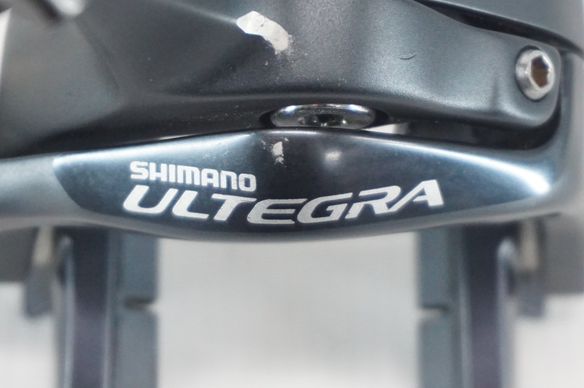SHIMANO 「シマノ」 ULTEGRA BR-6700 フロントのみ キャリパーブレーキ SHIMANO 「シマノ」 ULTEGRA BR-6700 フロントのみ キャリパーブレーキ
