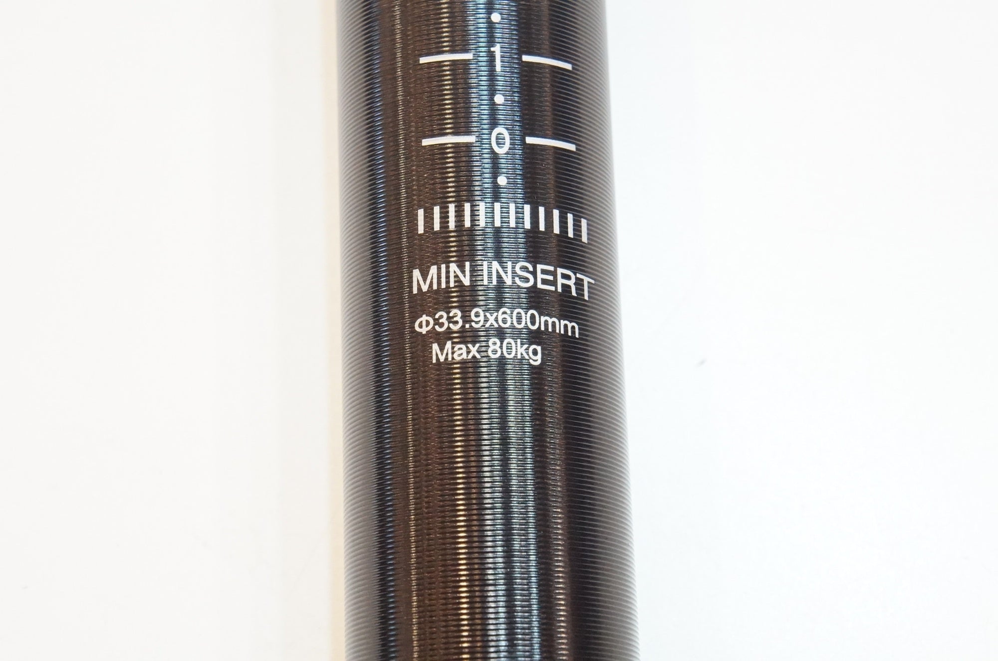 MICROHERO 「マイクロヒーロー」 SP-D339 600mm φ33.9 シートポスト / バイチャリ浦和ベース