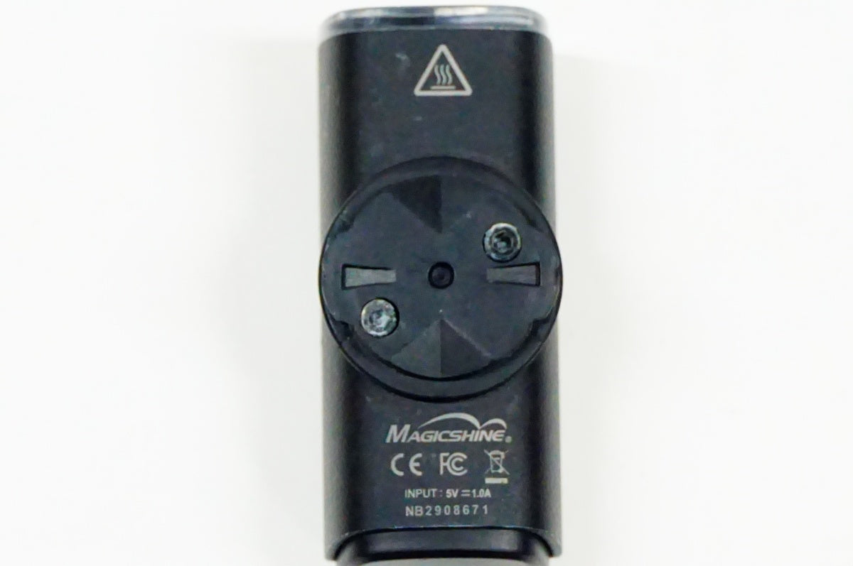 OLIGHT 「オーライト」 RN400 フロントライト / 名古屋大須店