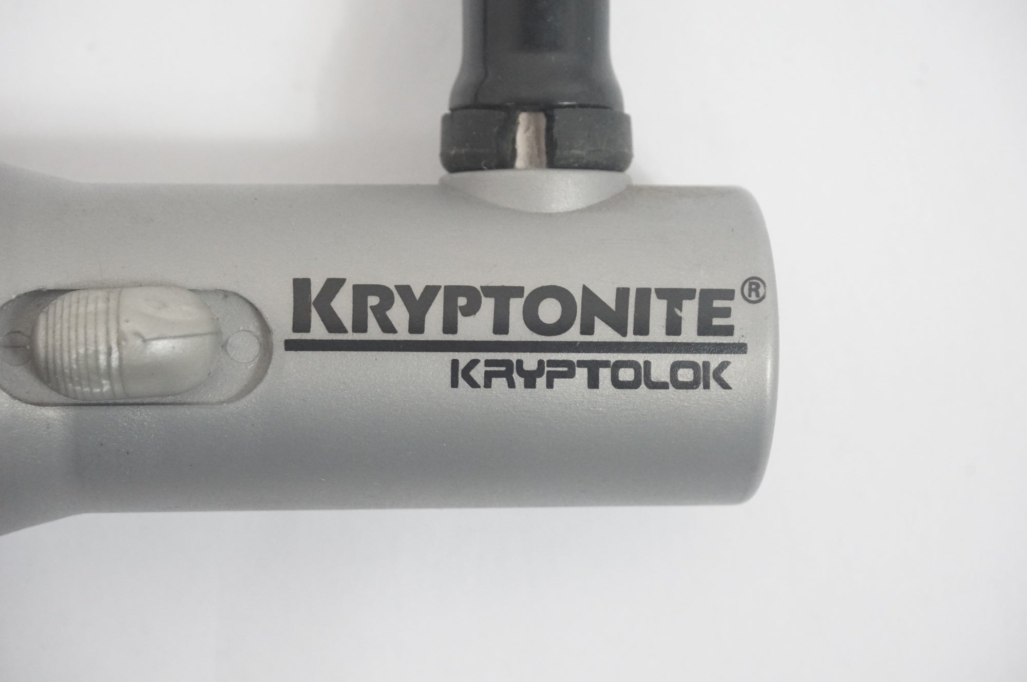 KRYPTONITE 「クリプトナイト」 KRYPTOLOK U字 ワイヤー ロック