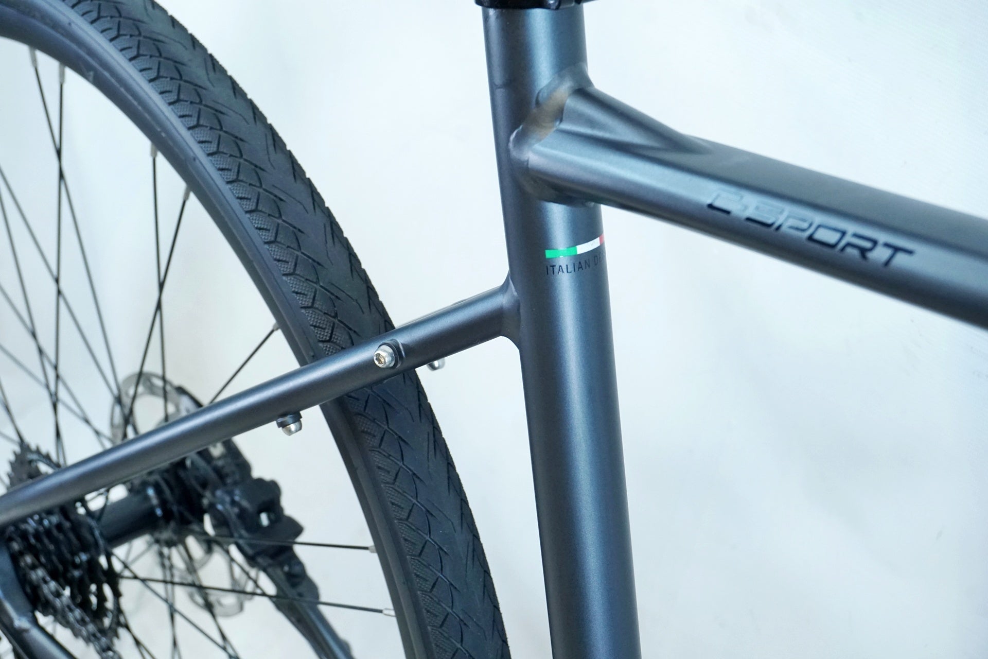 BIANCHI 「ビアンキ」 C-SPORT 2 DISC 2023年モデル クロスバイク / 有明ガーデン店