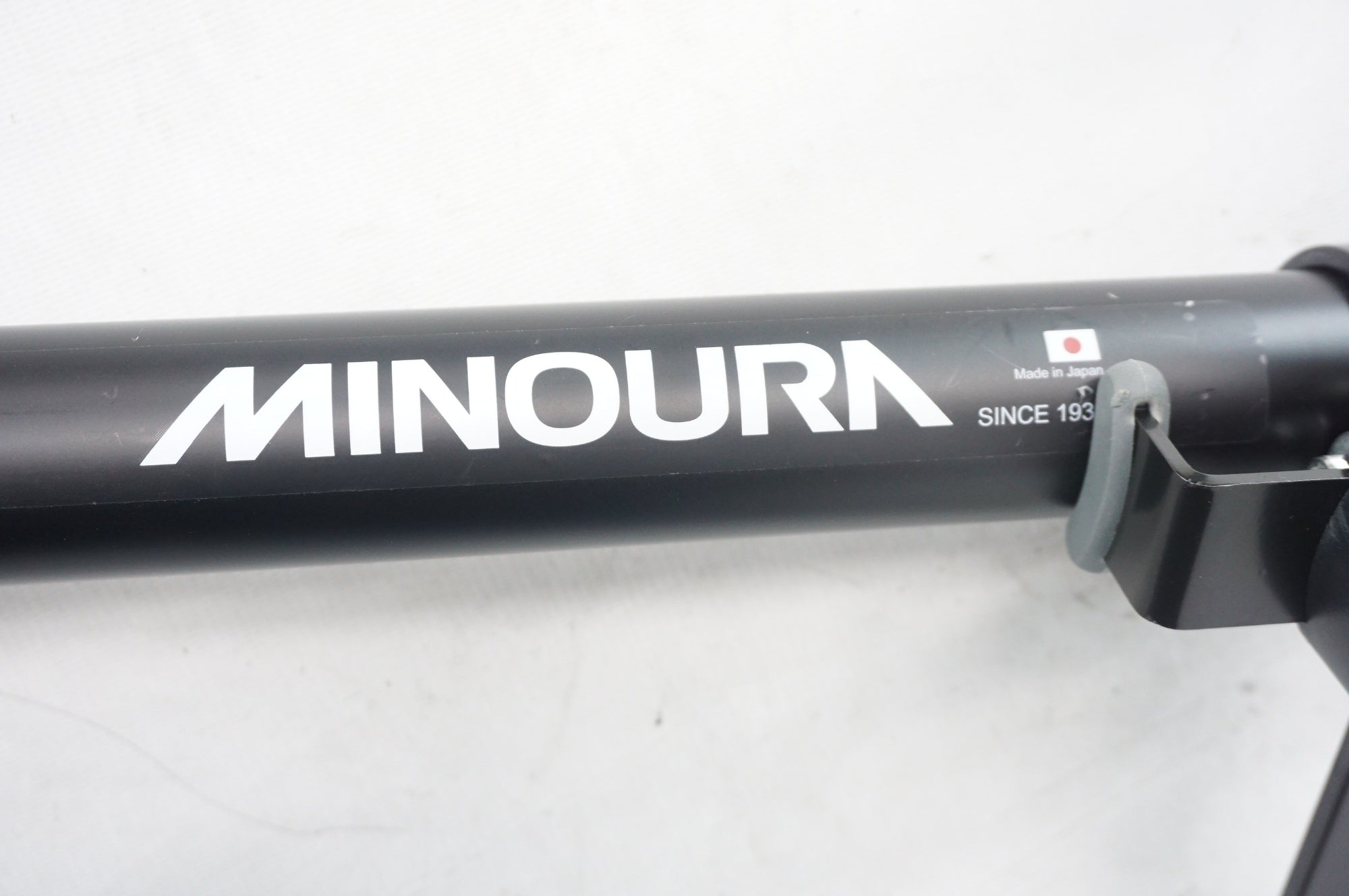 ミノウラ　天井突っ張り式　25D バイクタワー25D - MINOURA JAPAN