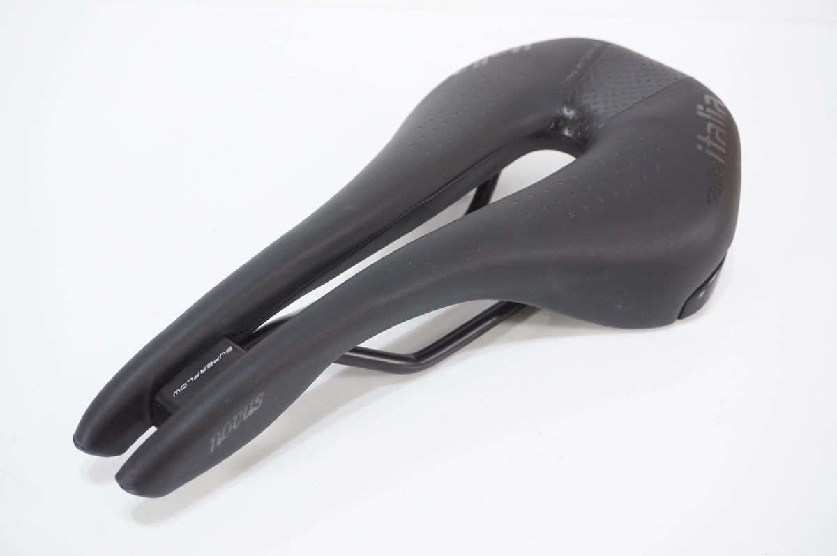 SELLE ITALIA 「セライタリア」 NOVUS サドル / AKIBA店