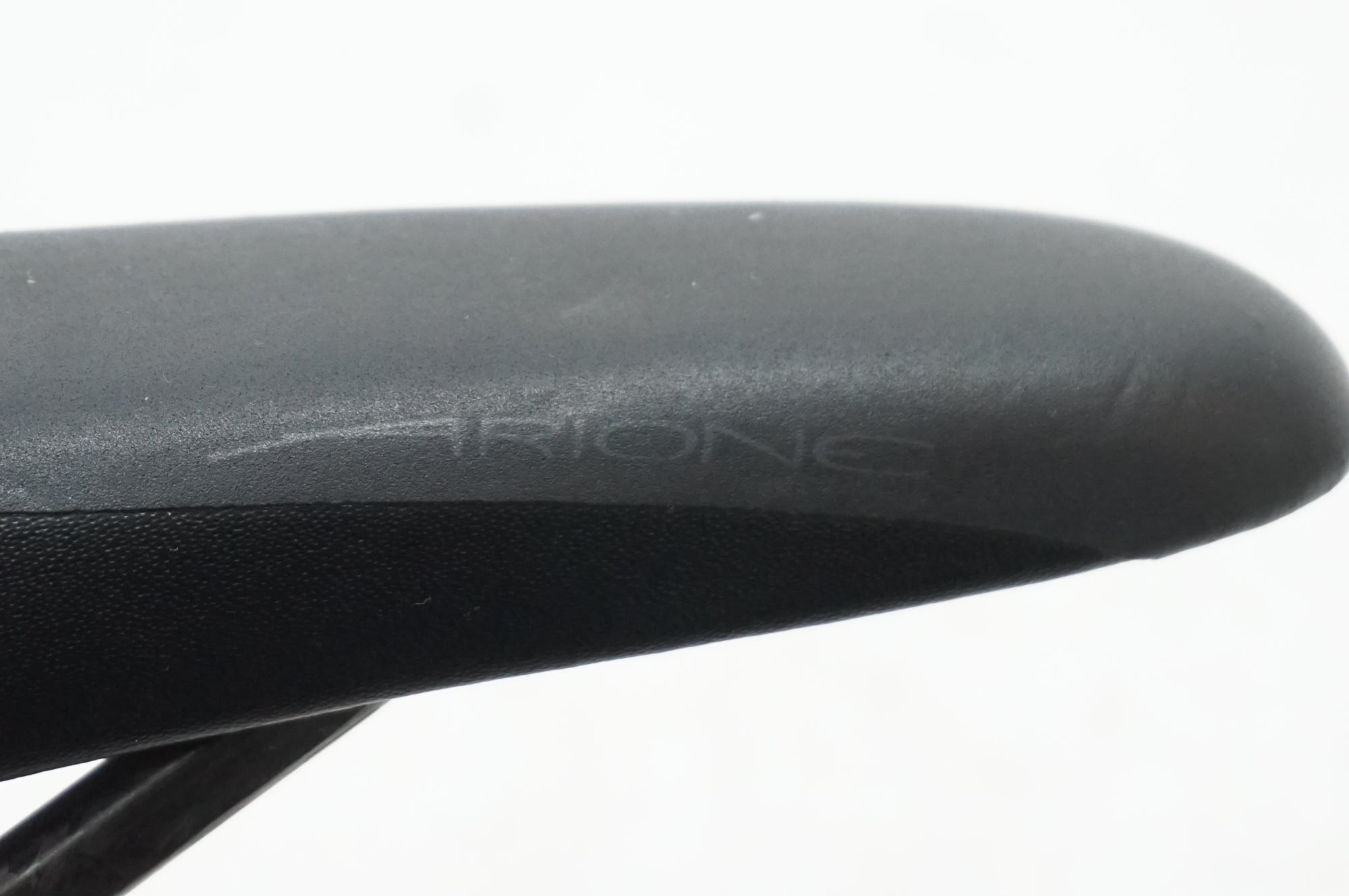 FIZIK 「フィジーク」 ARIONE R3 BRAIDED サドル / 川越店