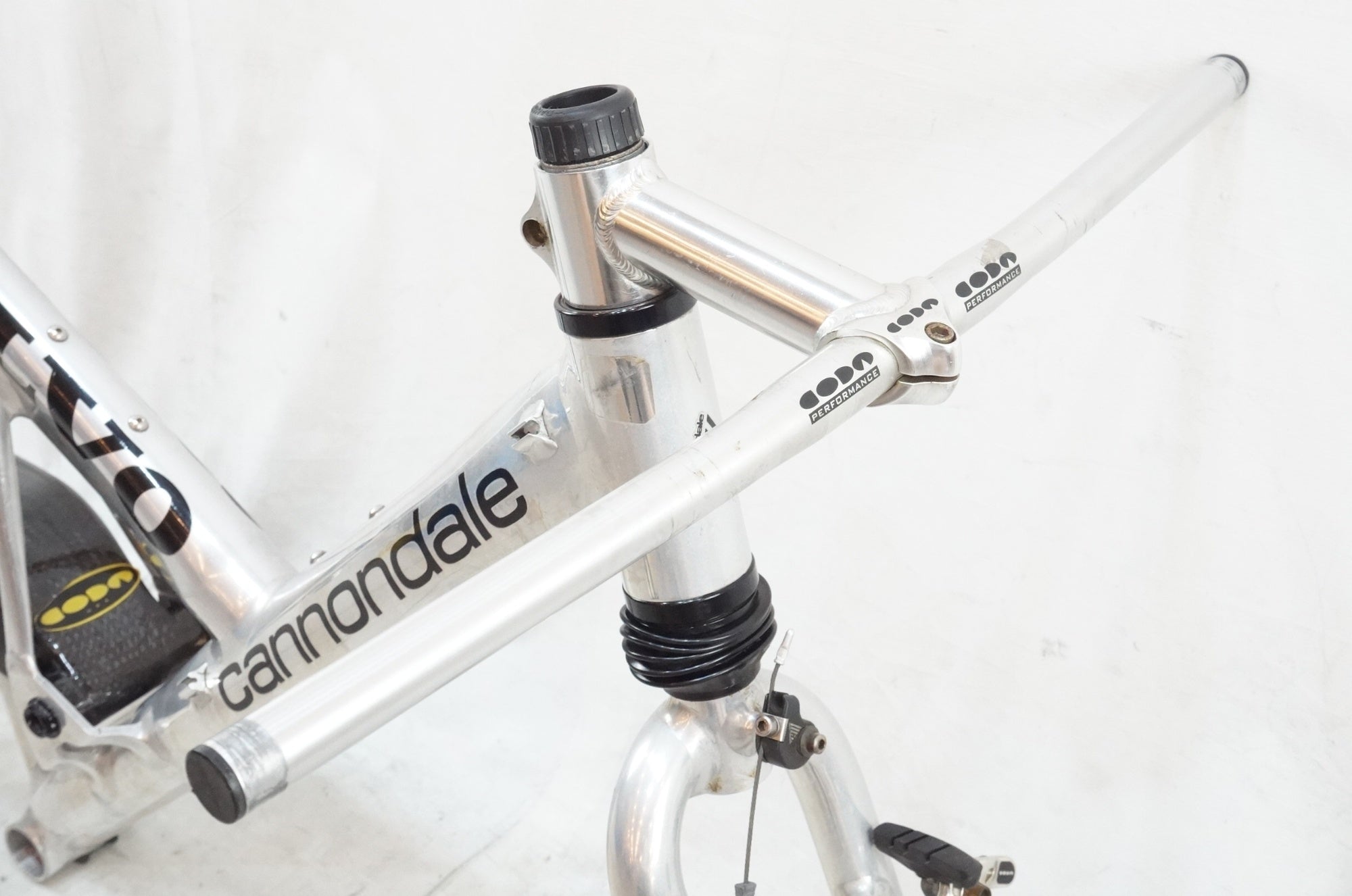 ジャンク CANNONDALE 「キャノンデール」 SUPER V1000 年式不明 フレームセット / バイチャリ浦和ベース