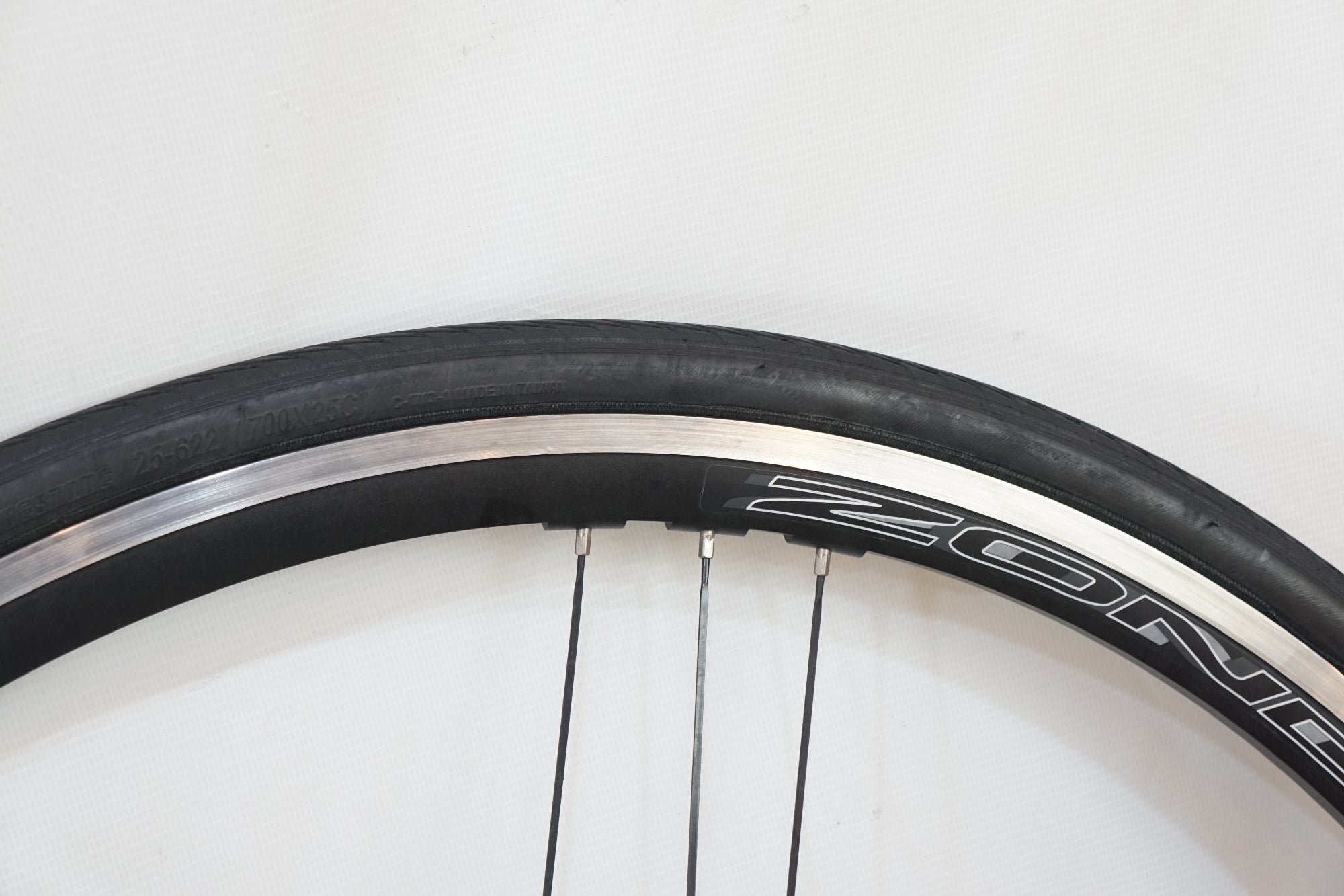 Campagnolo ZONDA リアホイール 11速 美品 USED】Campagnolo ZONDA C15 シマノフリー11S入荷しました