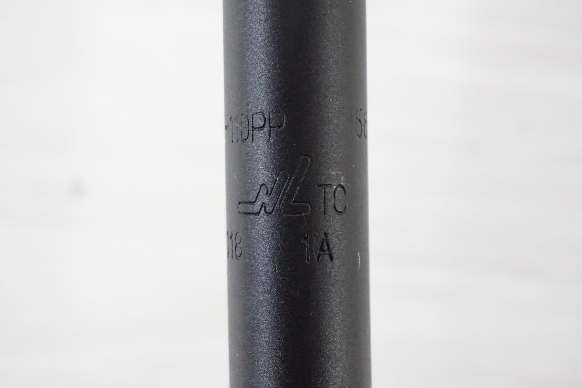 HL 「エイチエル」 Φ25.4 560mm ハンドル / 奈良店