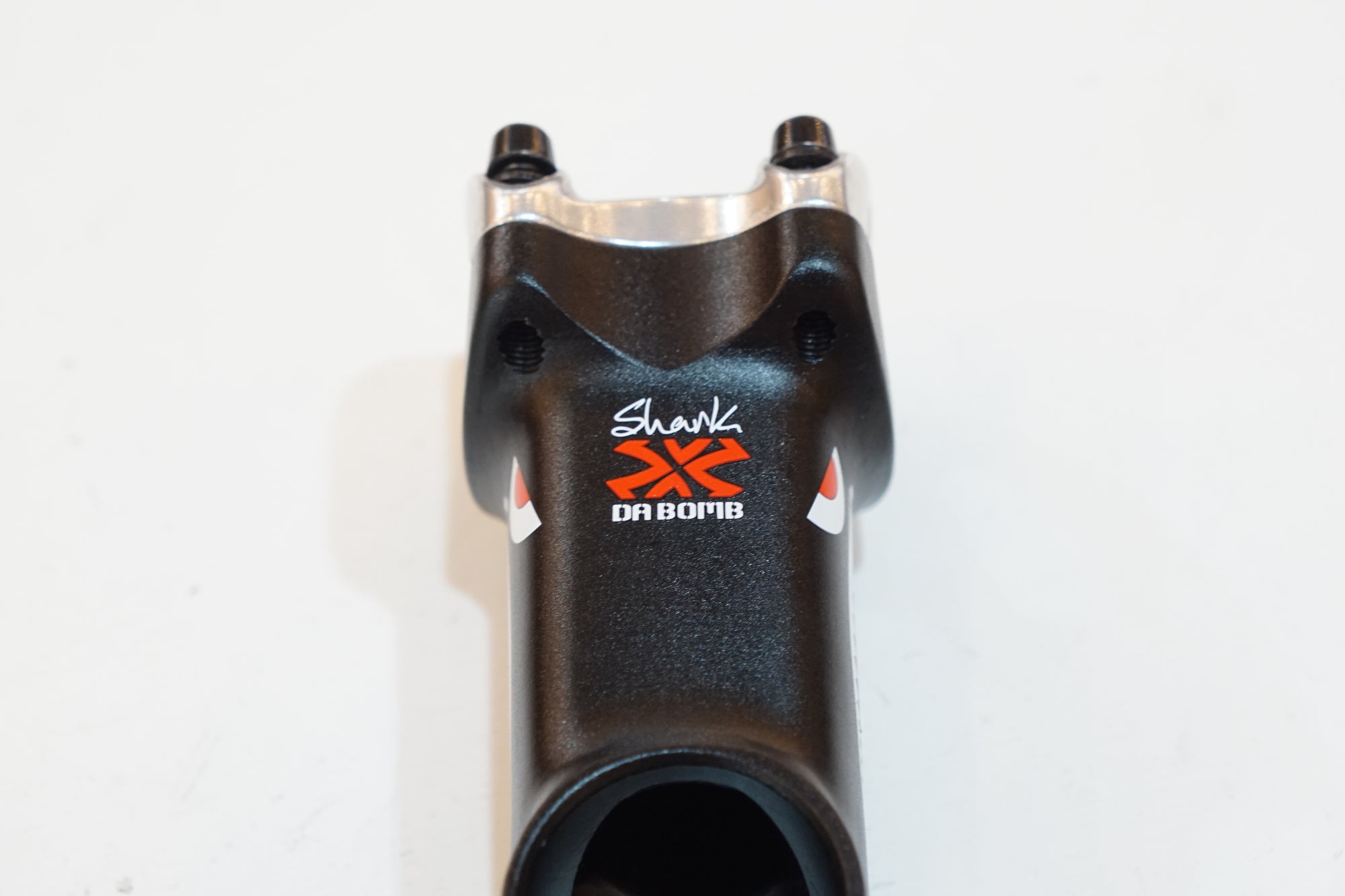DA BOMB 「ダ ボム」 シャーク φ31.8 70mm ステム / バイチャリ