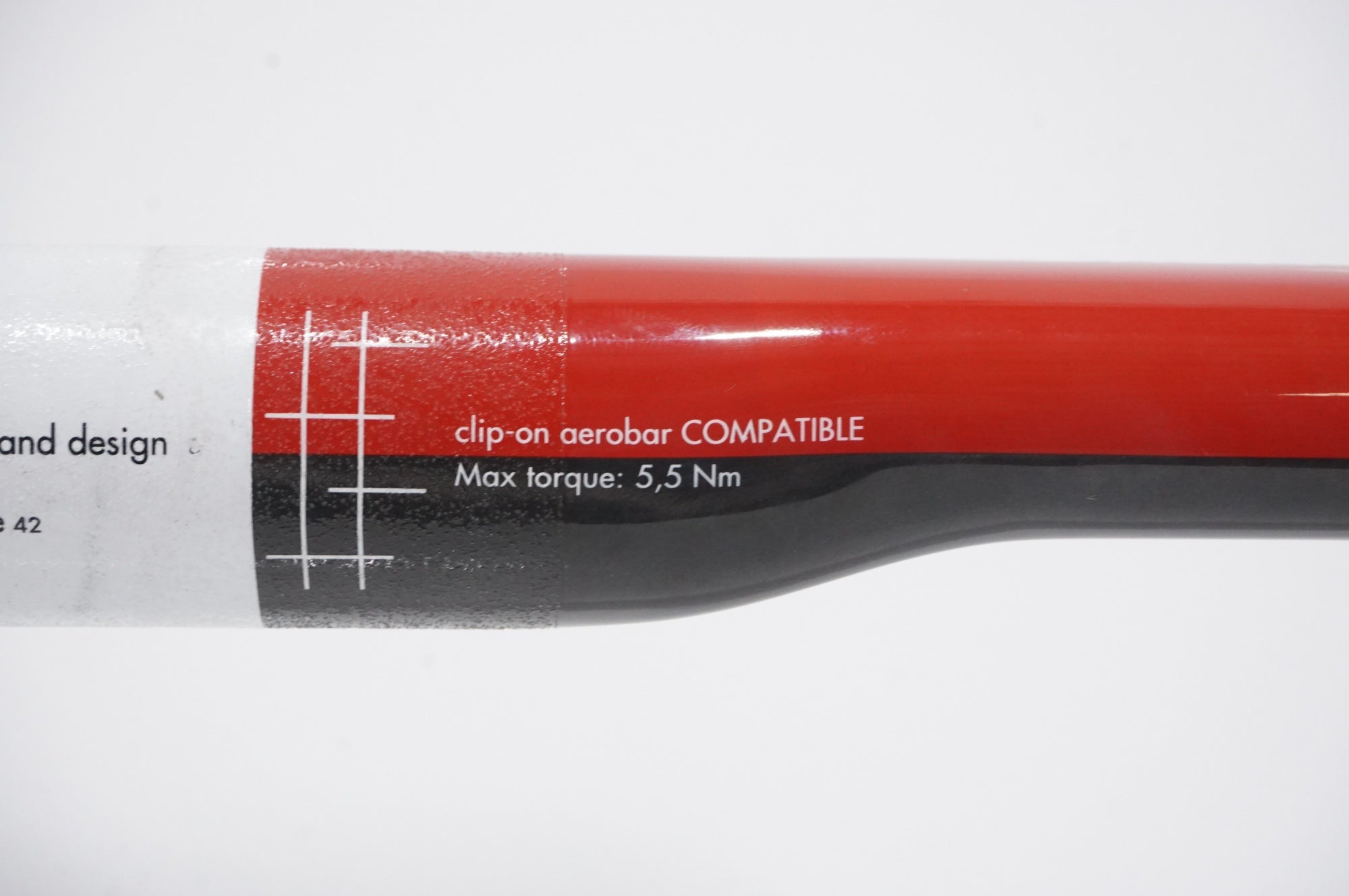 3T 「スリーティー」 ERGONOVA TEAM φ31.8 420mm カーボンハンドル / AKIBA店