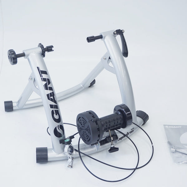 未使用 GIANT CYCLOTRON MAG2 トレーナー ローラー台 ◇ GIANT 「ジャイアント」 CYCLOTRON MAG2 サイクルトレーナー / 京都