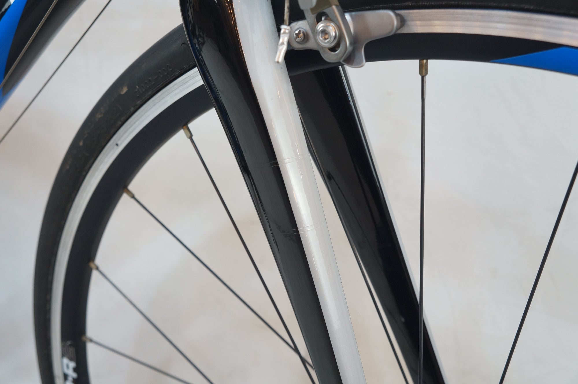 GIANT 「ジャイアント」 DEFY1 2011年モデル ロードバイク