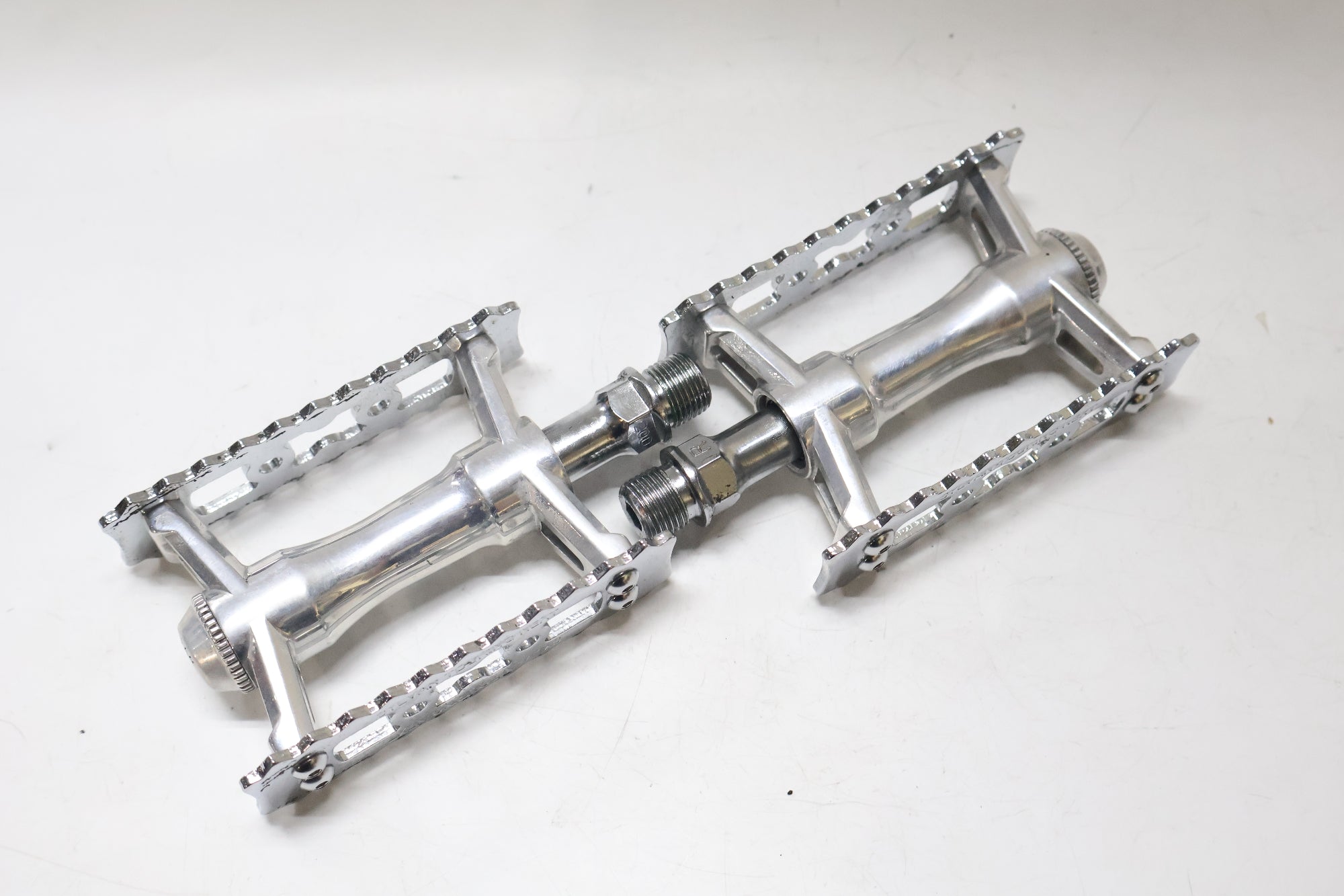 MKS 「ミカシマ」 SYLVAN TOURING NEXT ペダル / 高知店