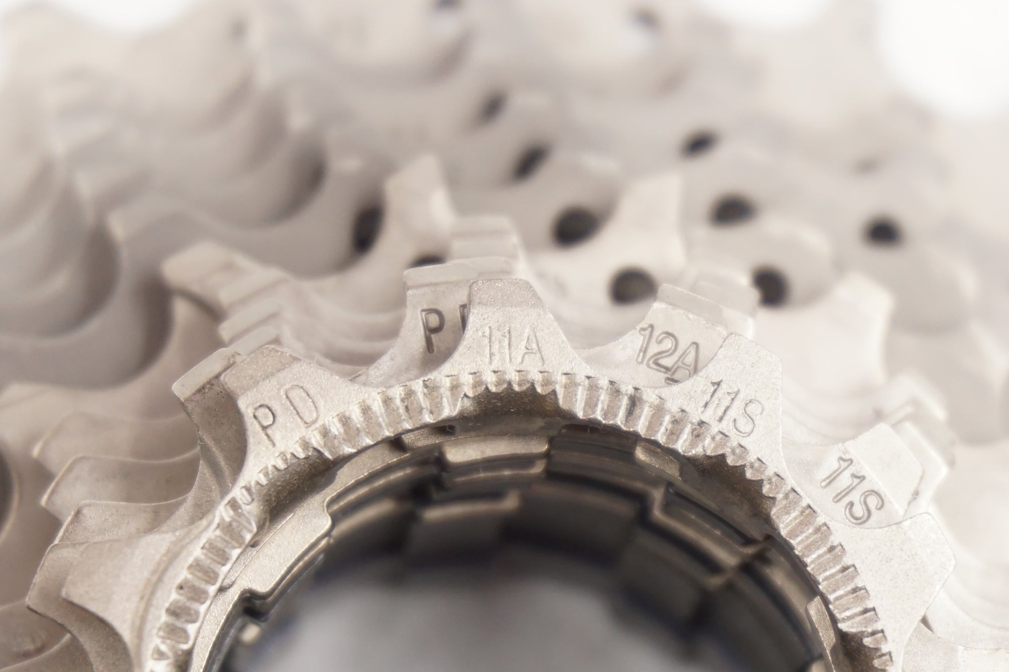⭕️美品 Dura-Ace CS-R9100 11-28T 11s スプロケット Amazon | シマノ(SHIMANO) カセットスプロケット CS-R9100 11S 11-25T