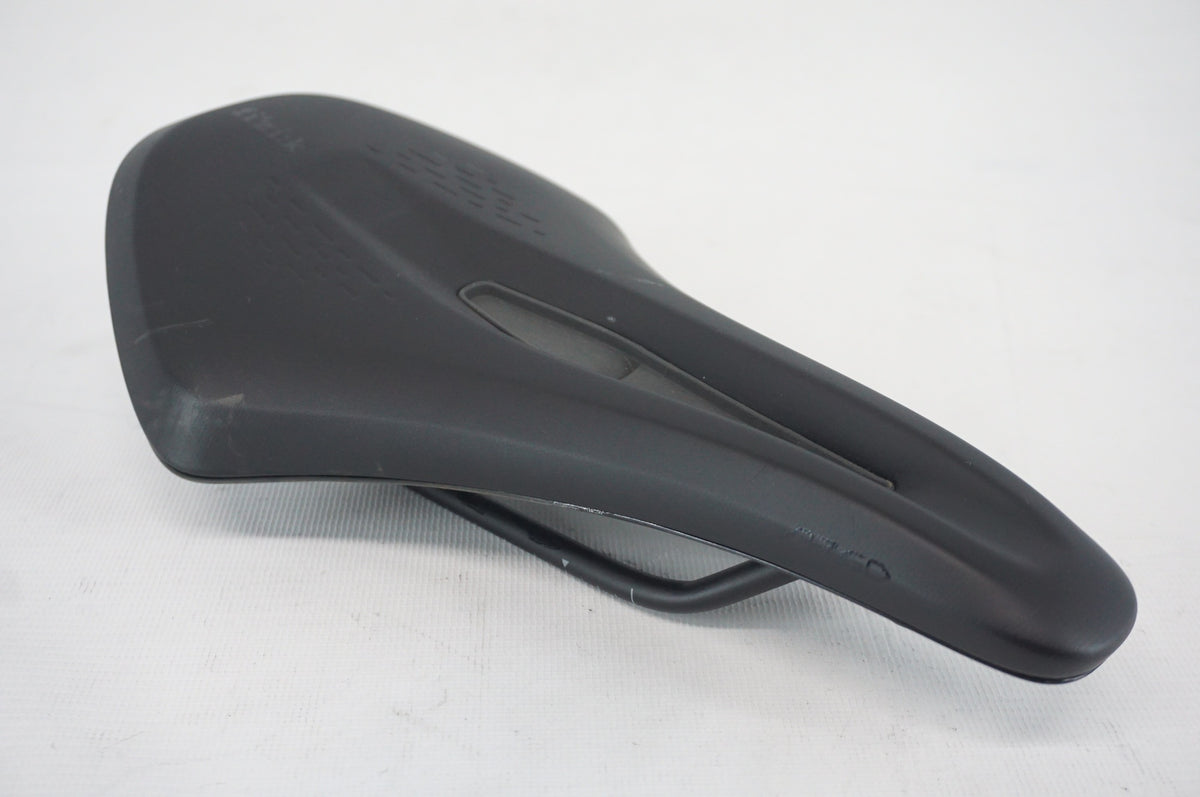 FIZIK 「フィジーク」 VENTO ARGO X5 サドル / 阪急塚口店