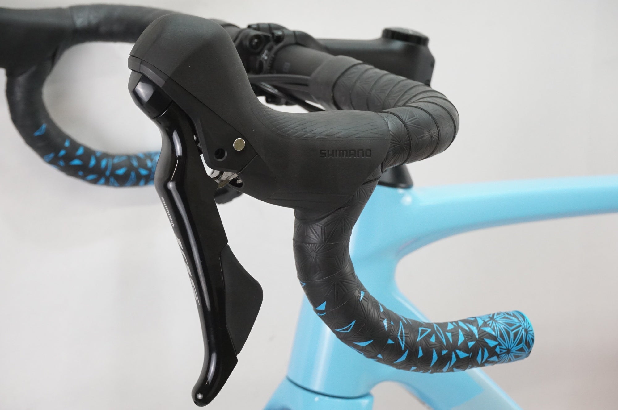 TREK 「トレック」 EMONDA ALR 5 2023年モデル ロードバイク / 大宮店