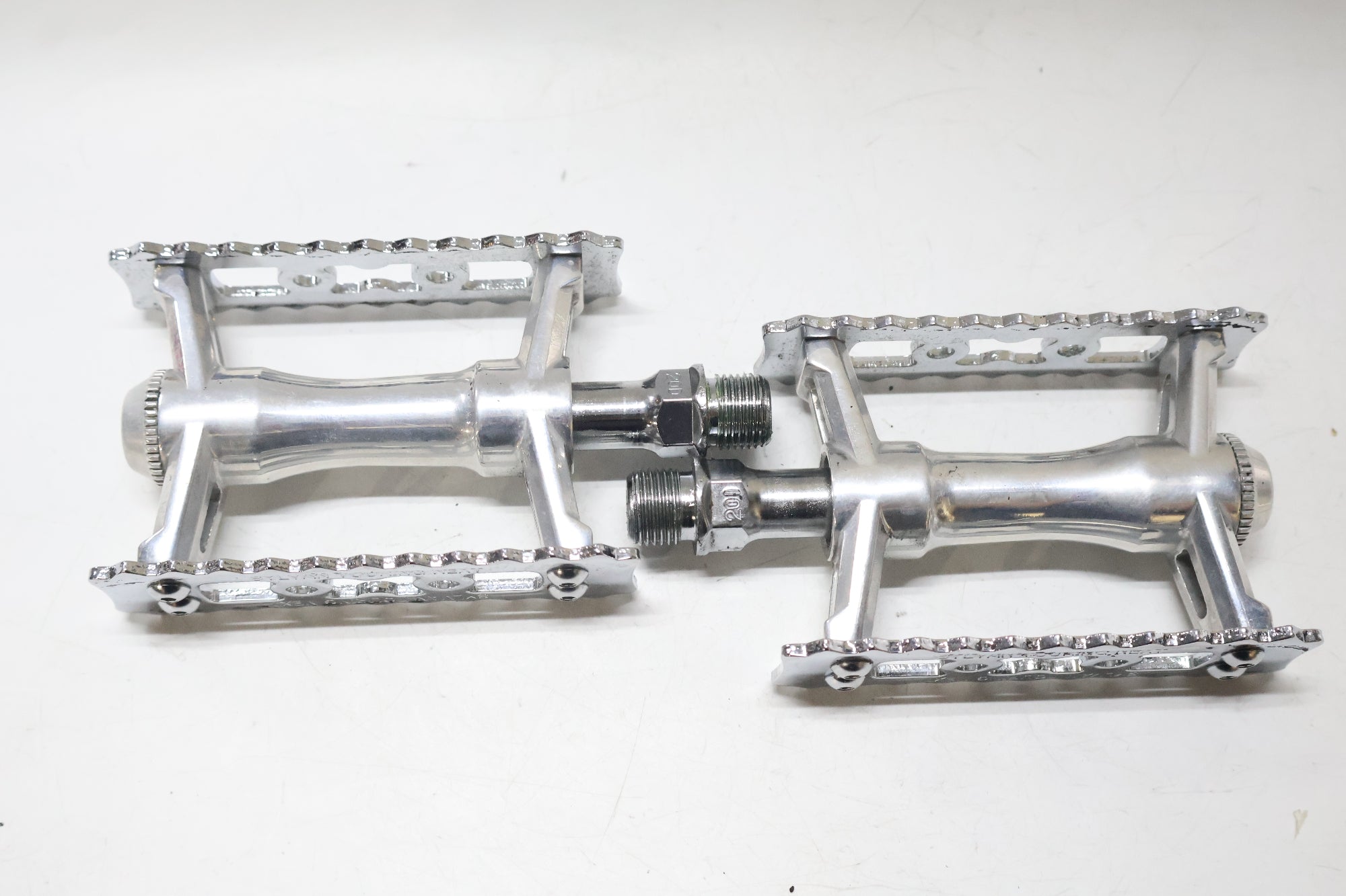 MKS 「ミカシマ」 SYLVAN TOURING NEXT ペダル / 高知店