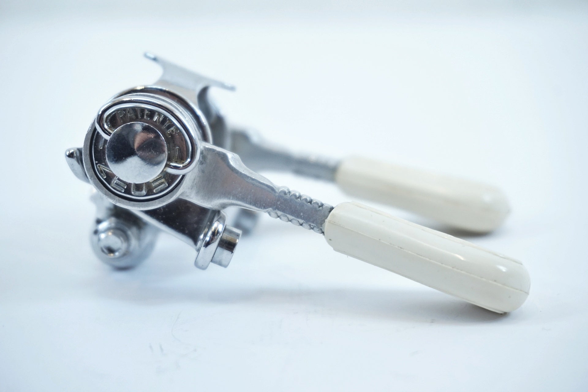 ZEUS 「ゼウス」 ダブルレバー / 有明ガーデン店