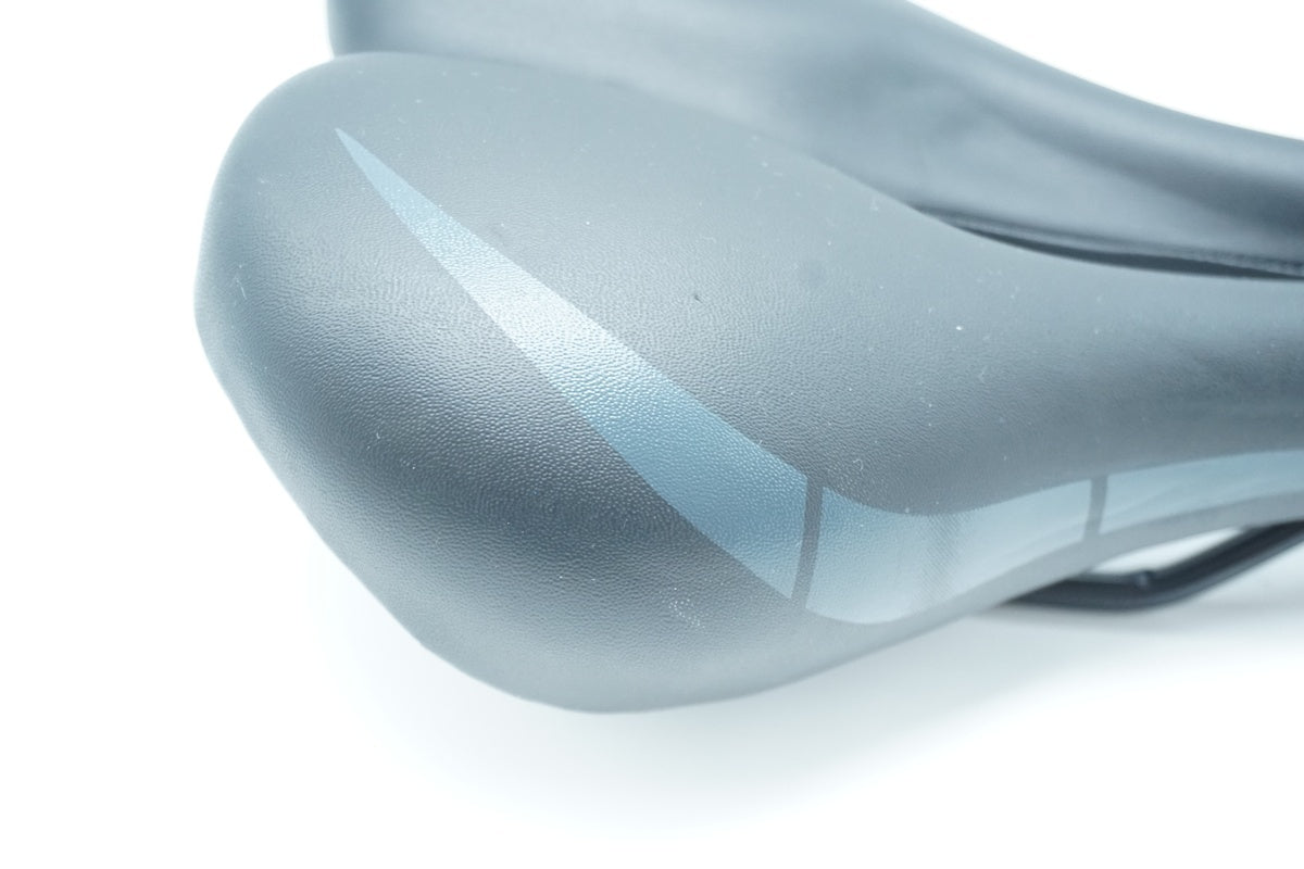 FMFXTRA「エフエムエフエクストラ」 サドル/ 京都西院店