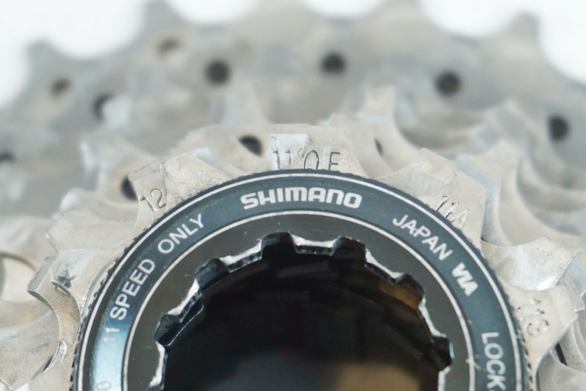 SHIMANO 「シマノ」 DURA-ACE CS-R9100 11-28T スプロケット / 有明