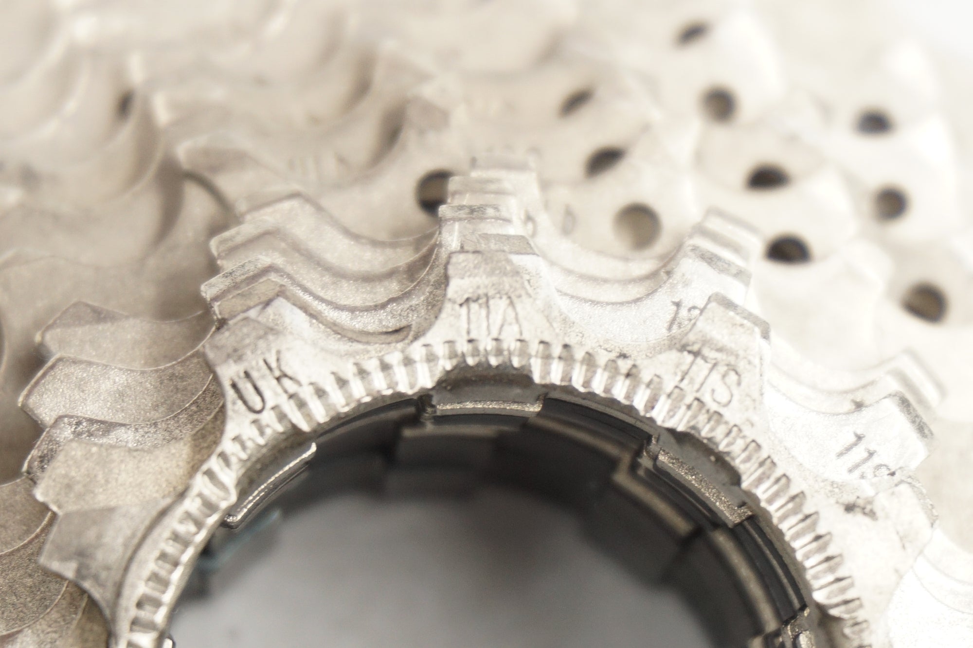 SHIMANO 「シマノ」 ULTEGRA CS-R8000 11-28T スプロケット / 奈良店