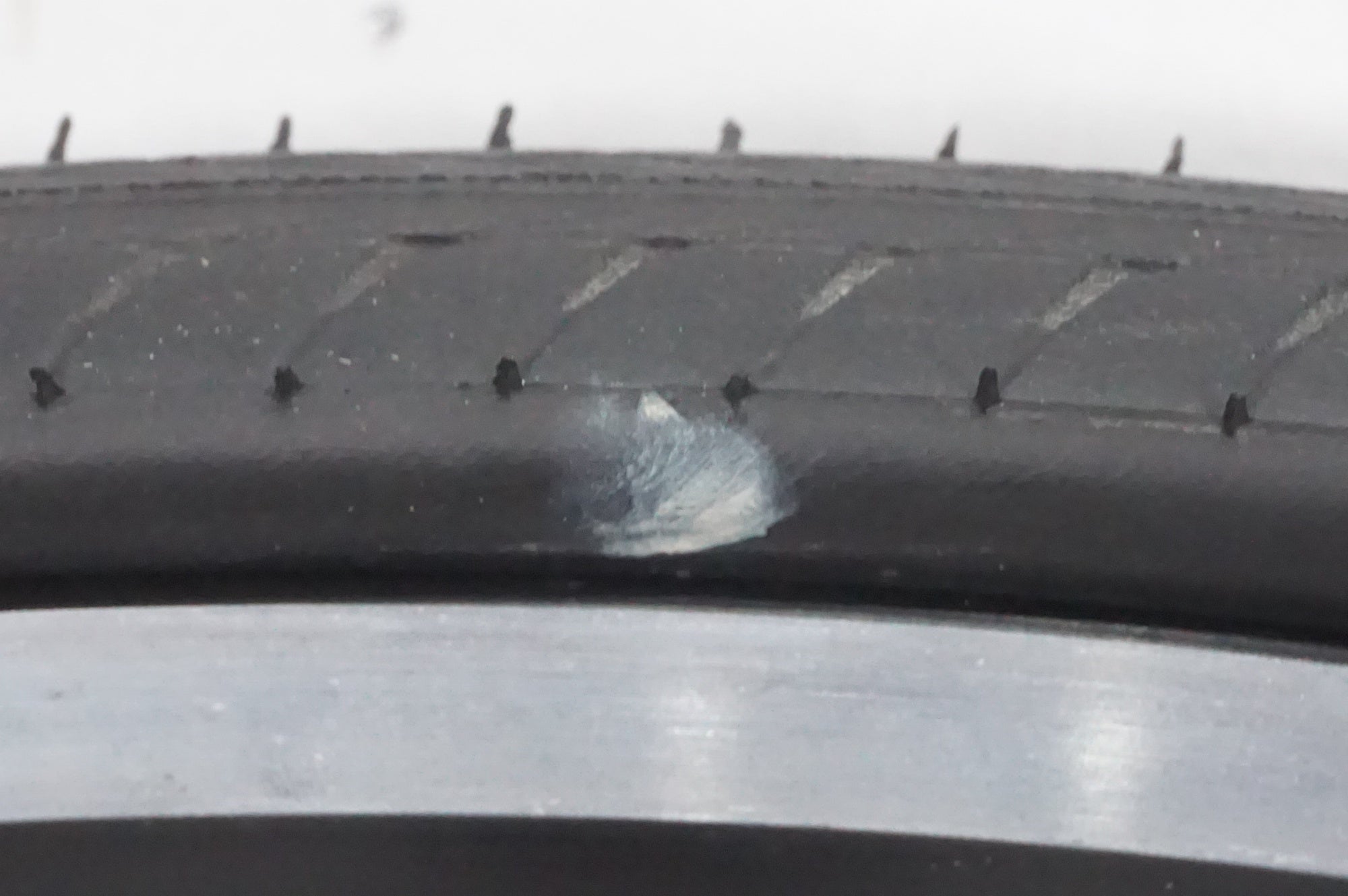 MAVIC 「マヴィック」 AKSIUM シマノ11速 ホイールセット / AKIBA店