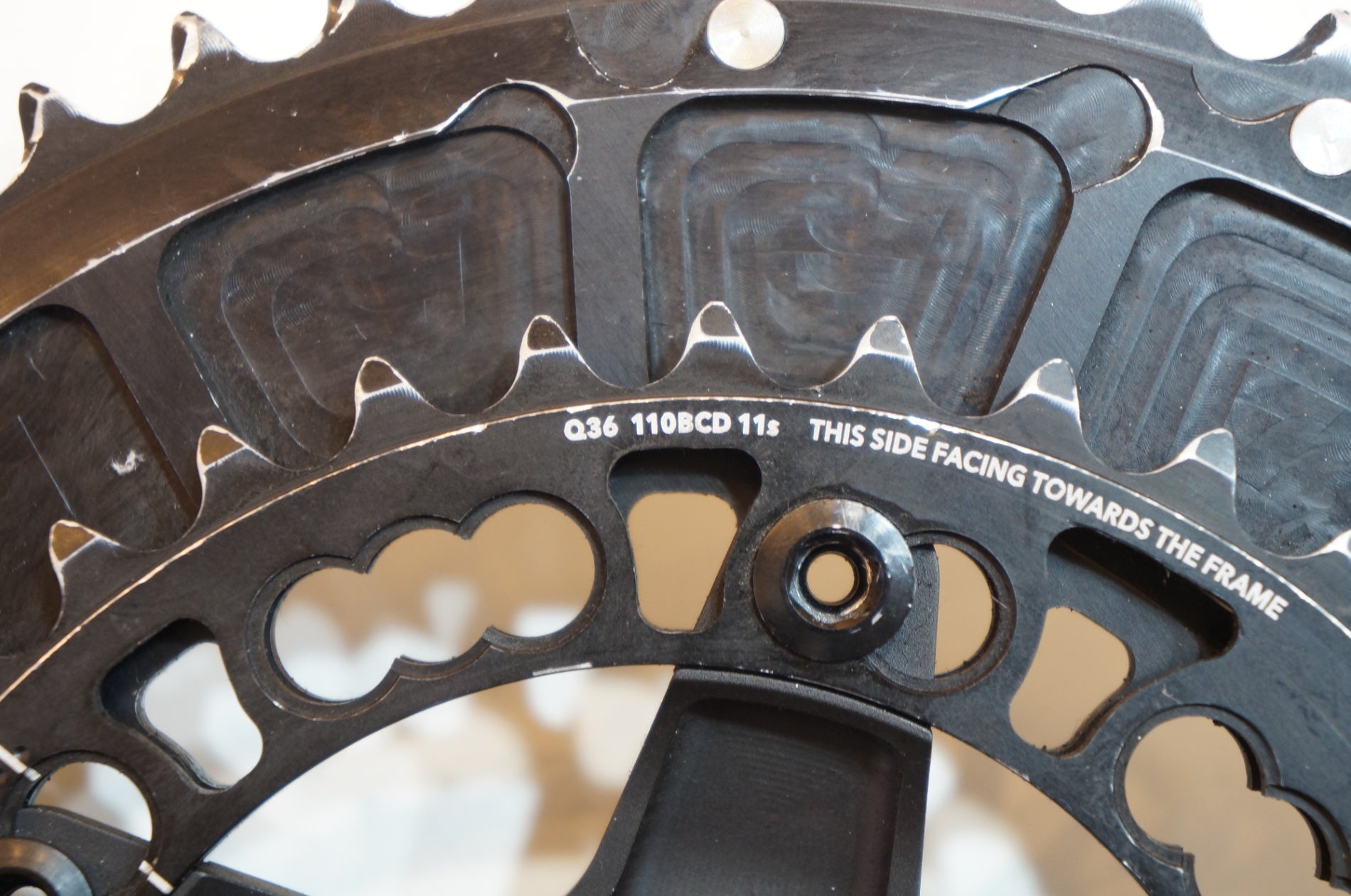 ROTOR 「ローター」 3D 52-36T 172.5mm クランク / バイチャリ浦和ベース