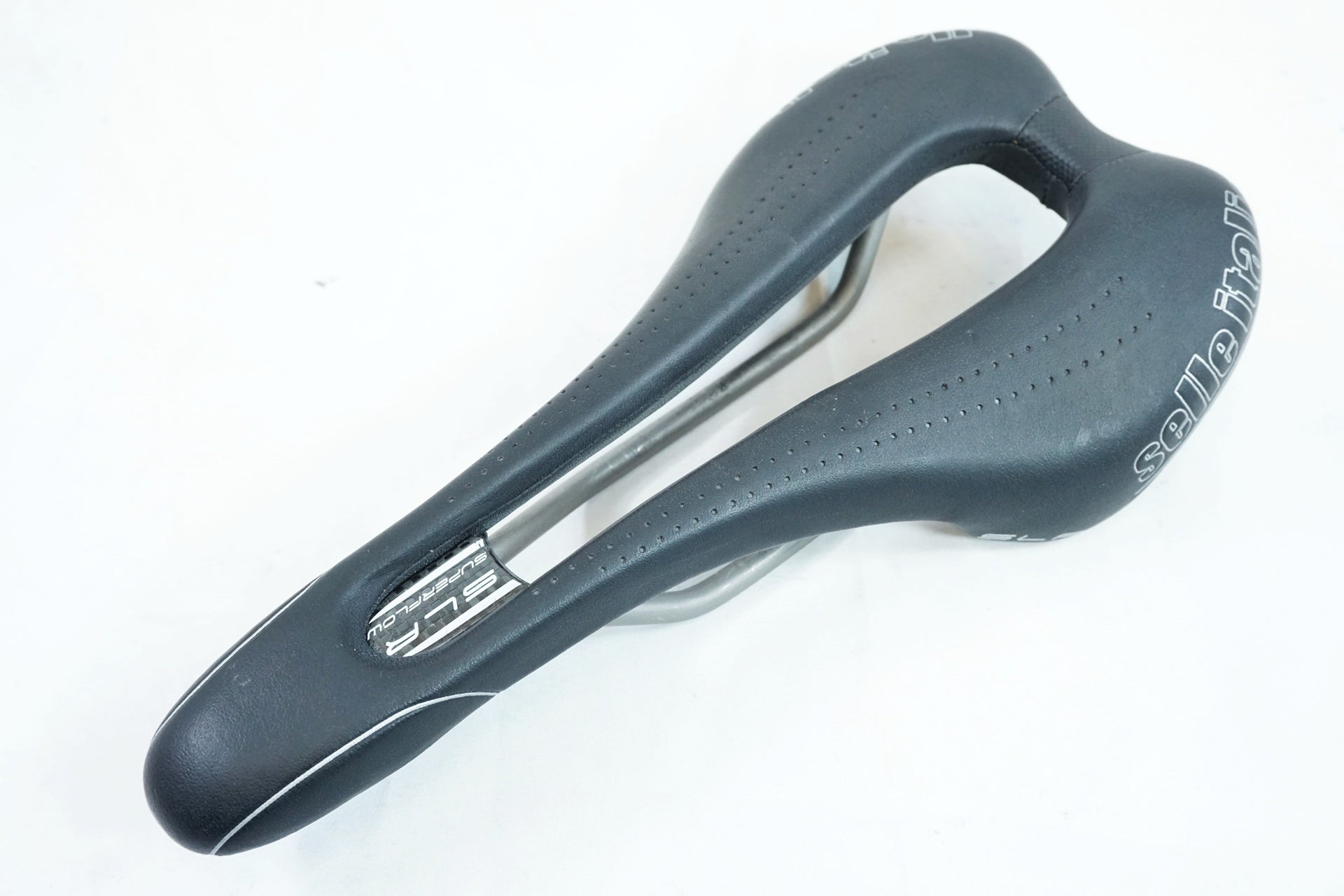 SELLE ITALIA 「セライタリア」 SLR SUPER FLOW TITANIUM サドル