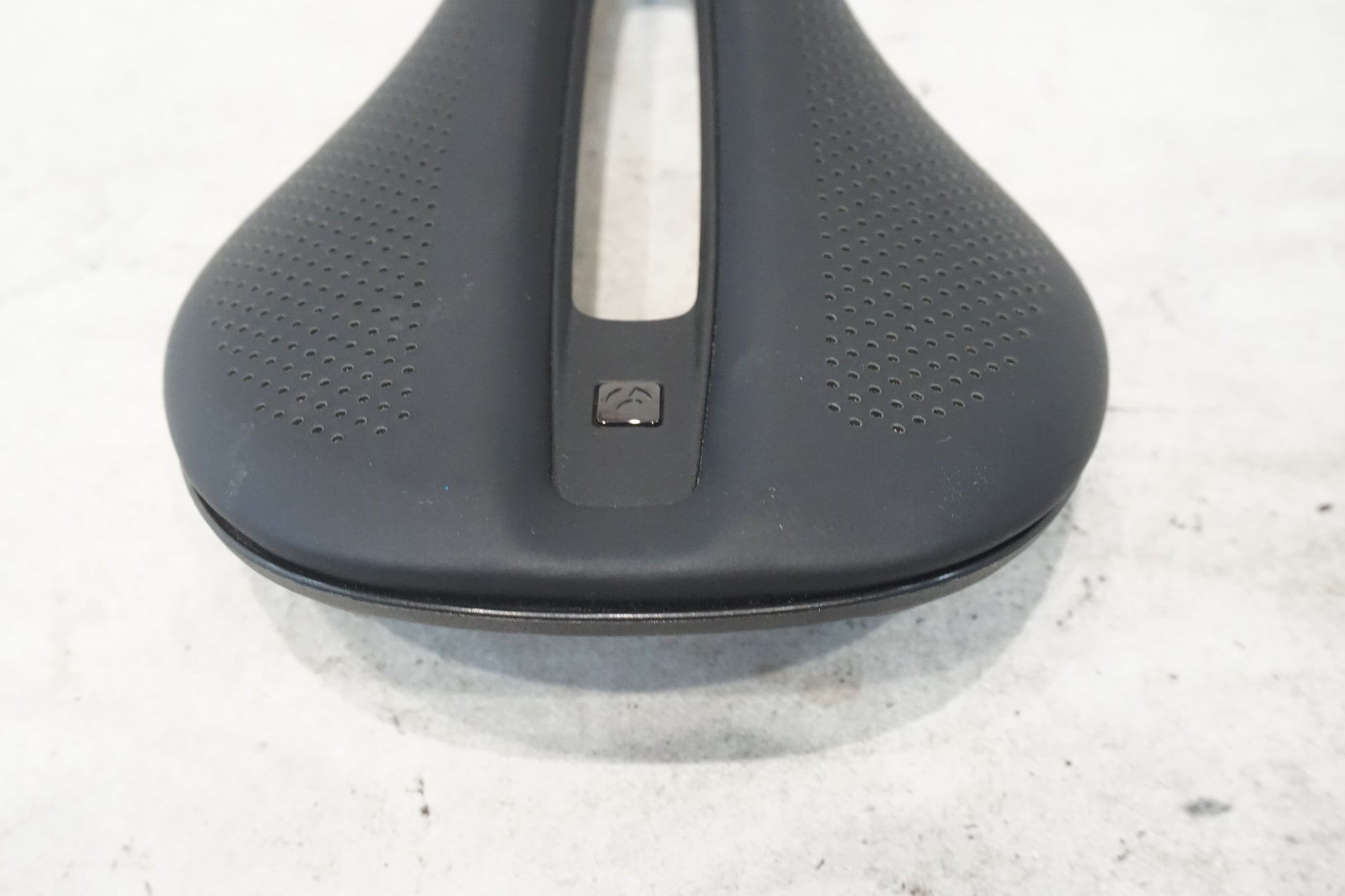 BONTRAGER 「ボントレガー」 VERSE ELITE ステンレスレール サドル / 横浜戸塚店