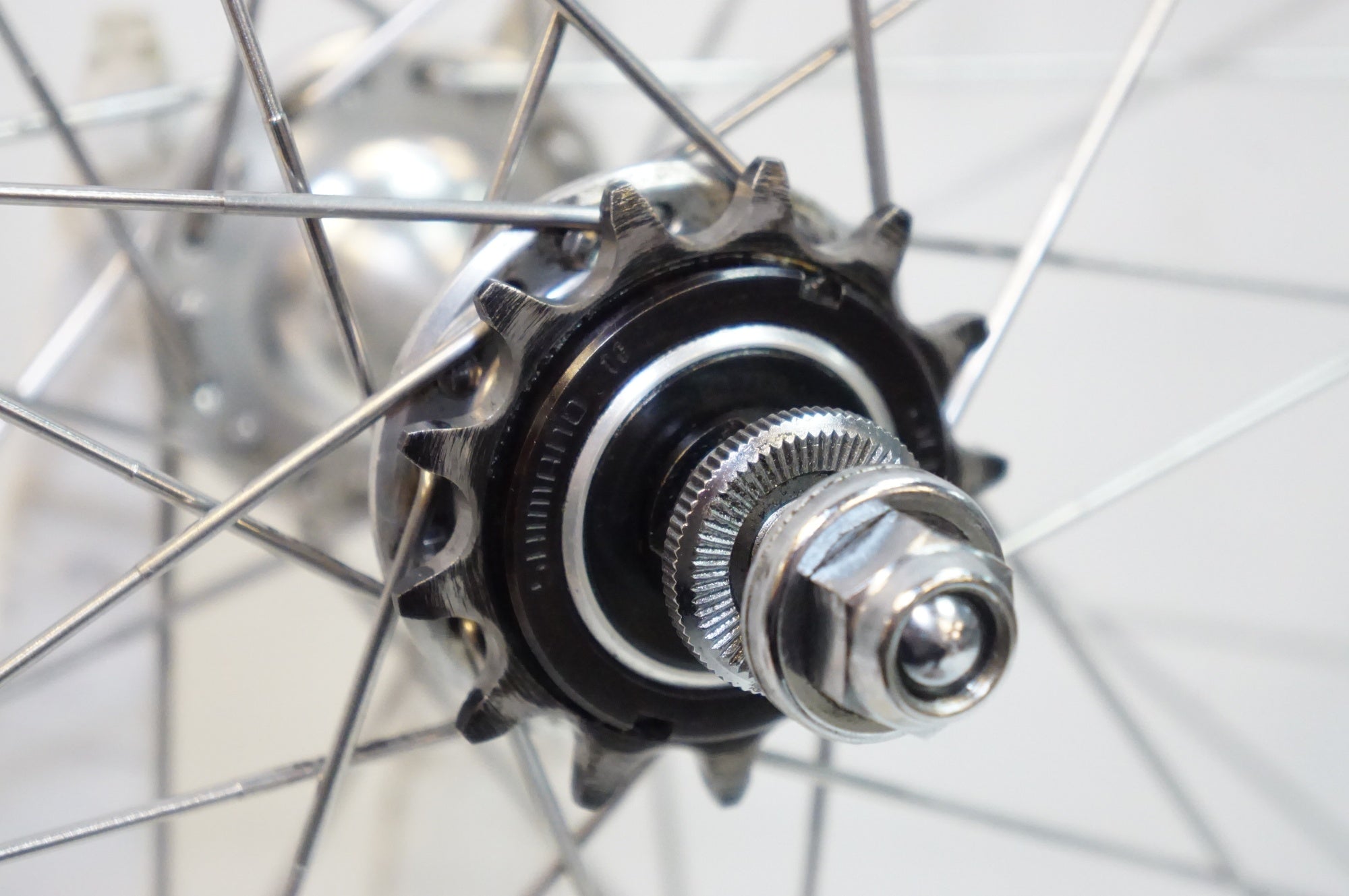 H PLUS SON 「エイチプラスソン」 TB-14 THE BOX リム SHIMANO DURA
