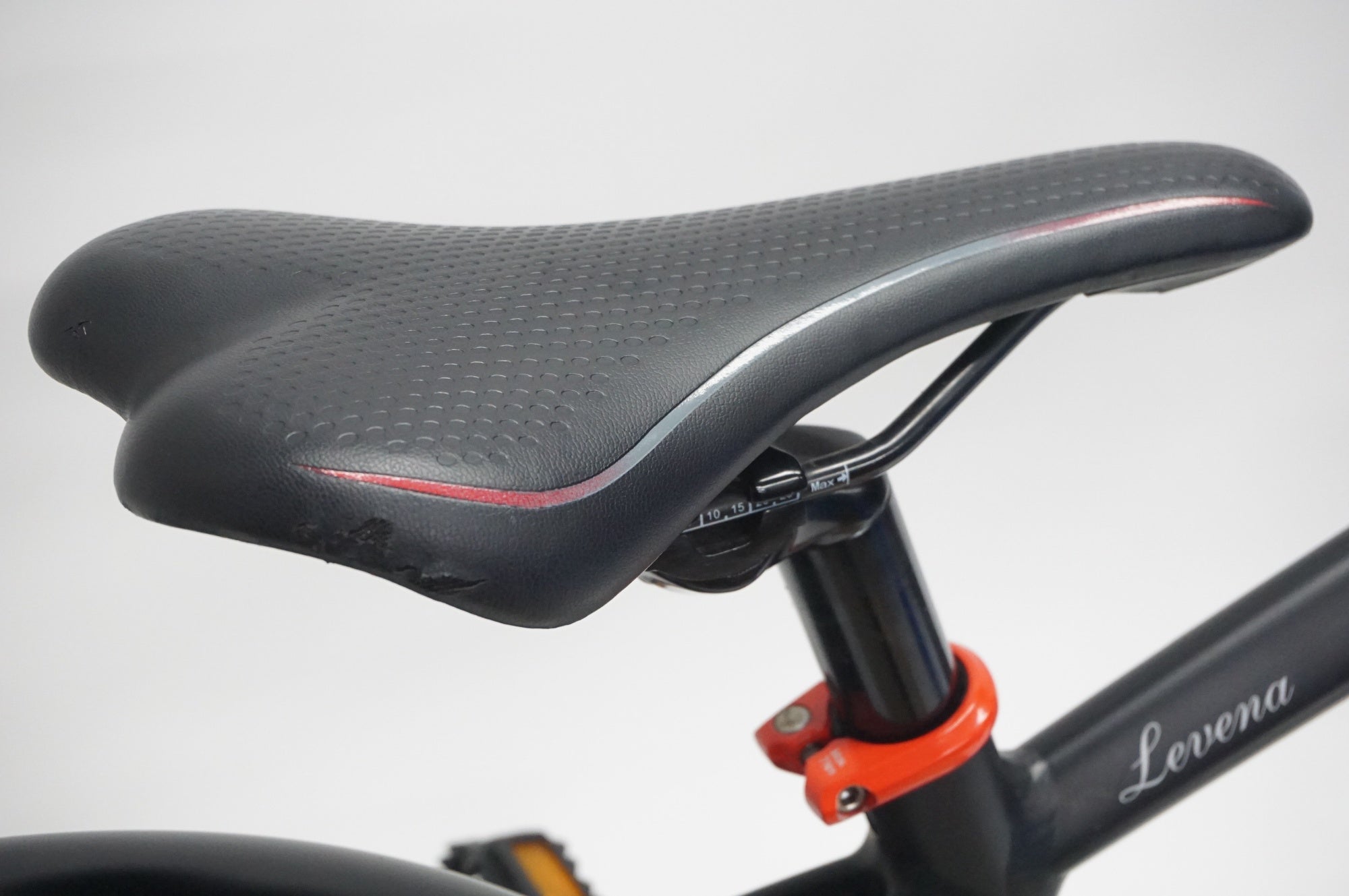BRIDGESTONE 「ブリヂストン」 LEVENA 2019年頃 18インチ キッズバイク / 福岡店
