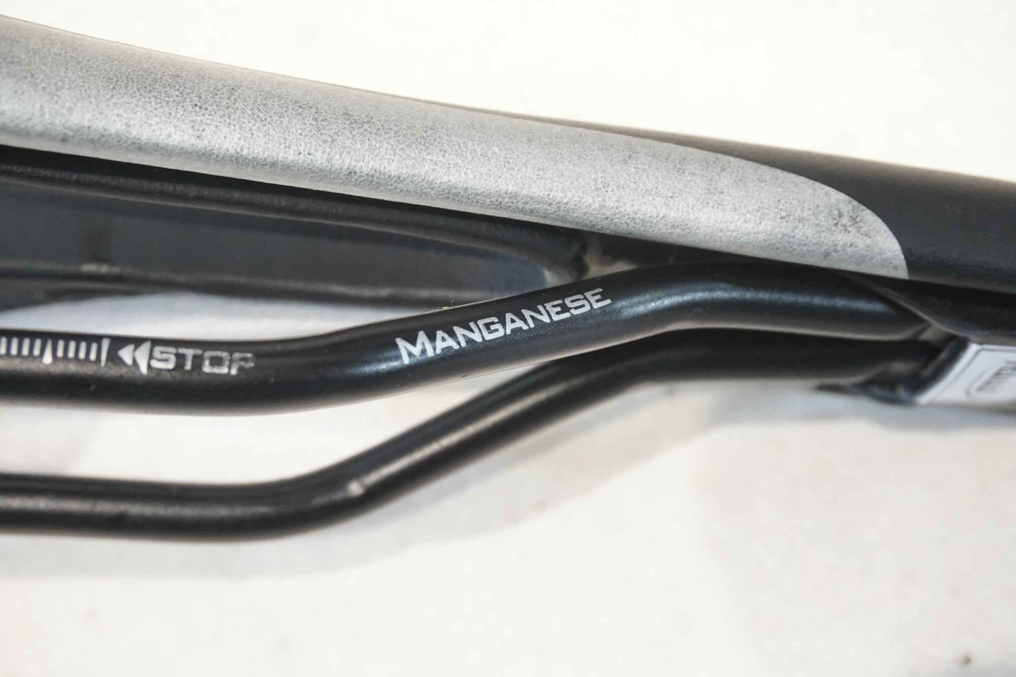Selle Italia 「セライタリア」 SLR DE ROSA MANGANESEレール サドル / 横浜戸塚店