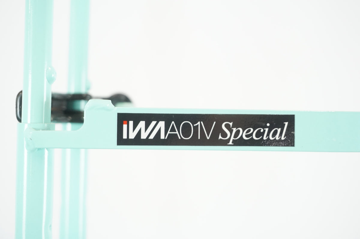 IWA 「アイダブリューエー」 A01V SPECIAL 縦置き 横置き対応 バイクスタンド / 宇都宮店