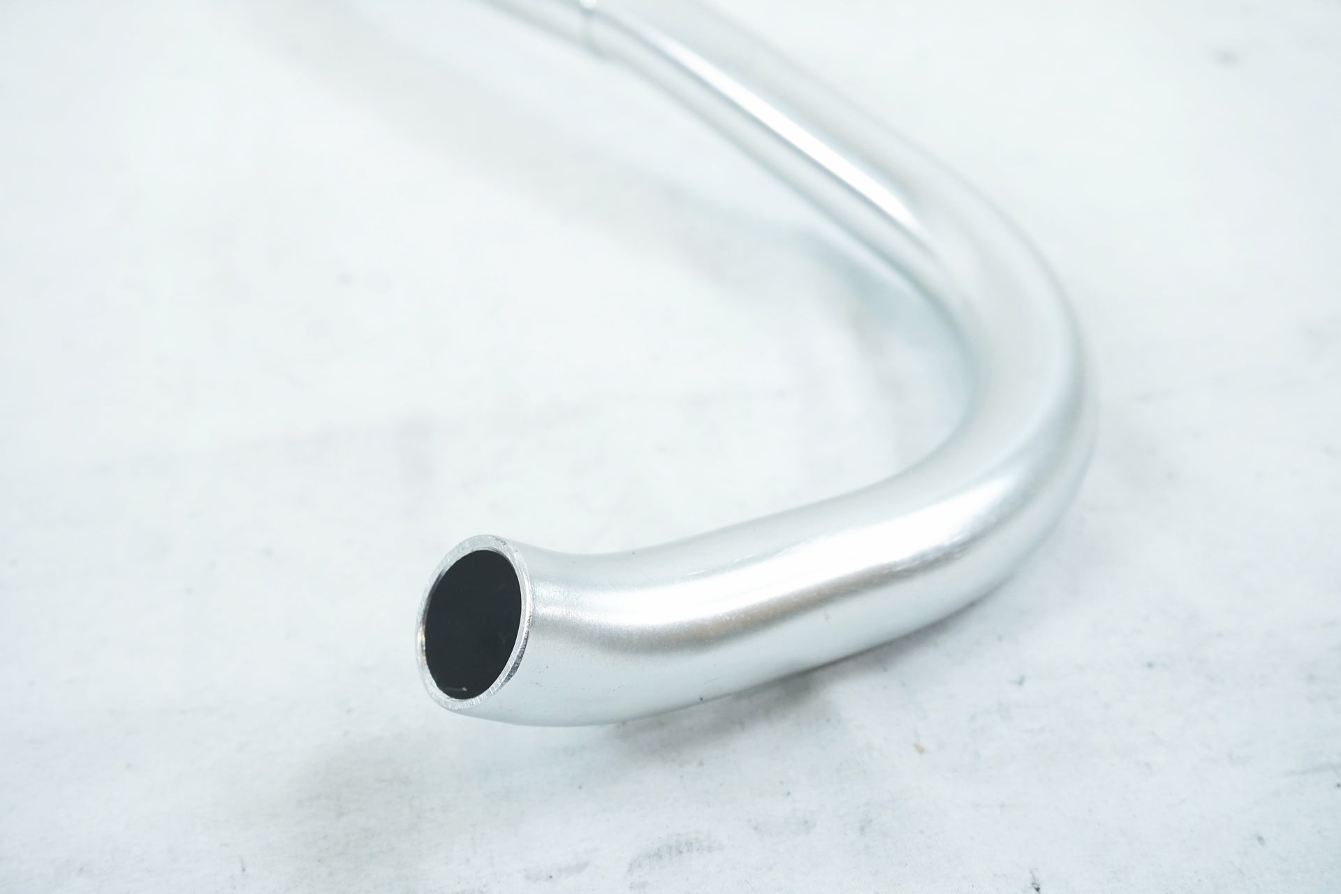 NITTO 「ニットー」 RB-010 ブルホーン Φ25.4mm 400mm ハンドル / 有明ガーデン店