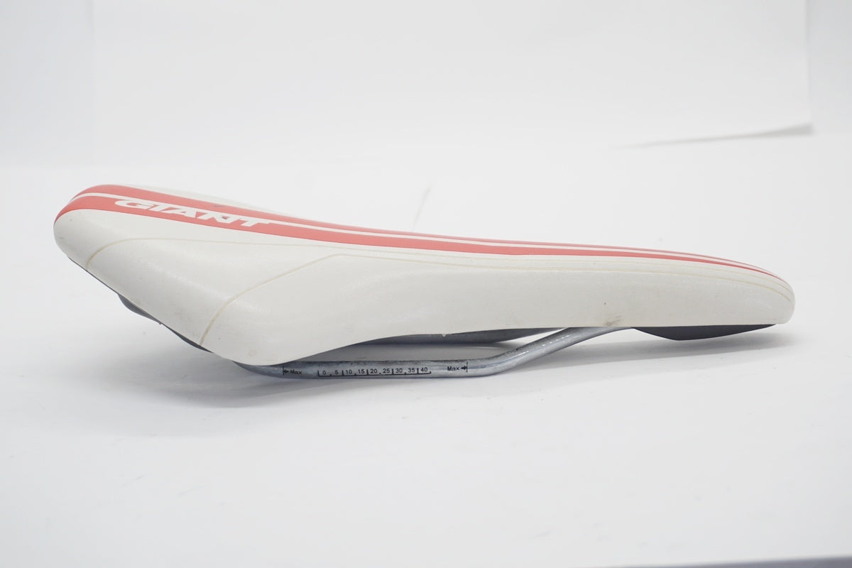 GIANT「ジャイアント」 VL-1184 サドル/ 京都八幡店