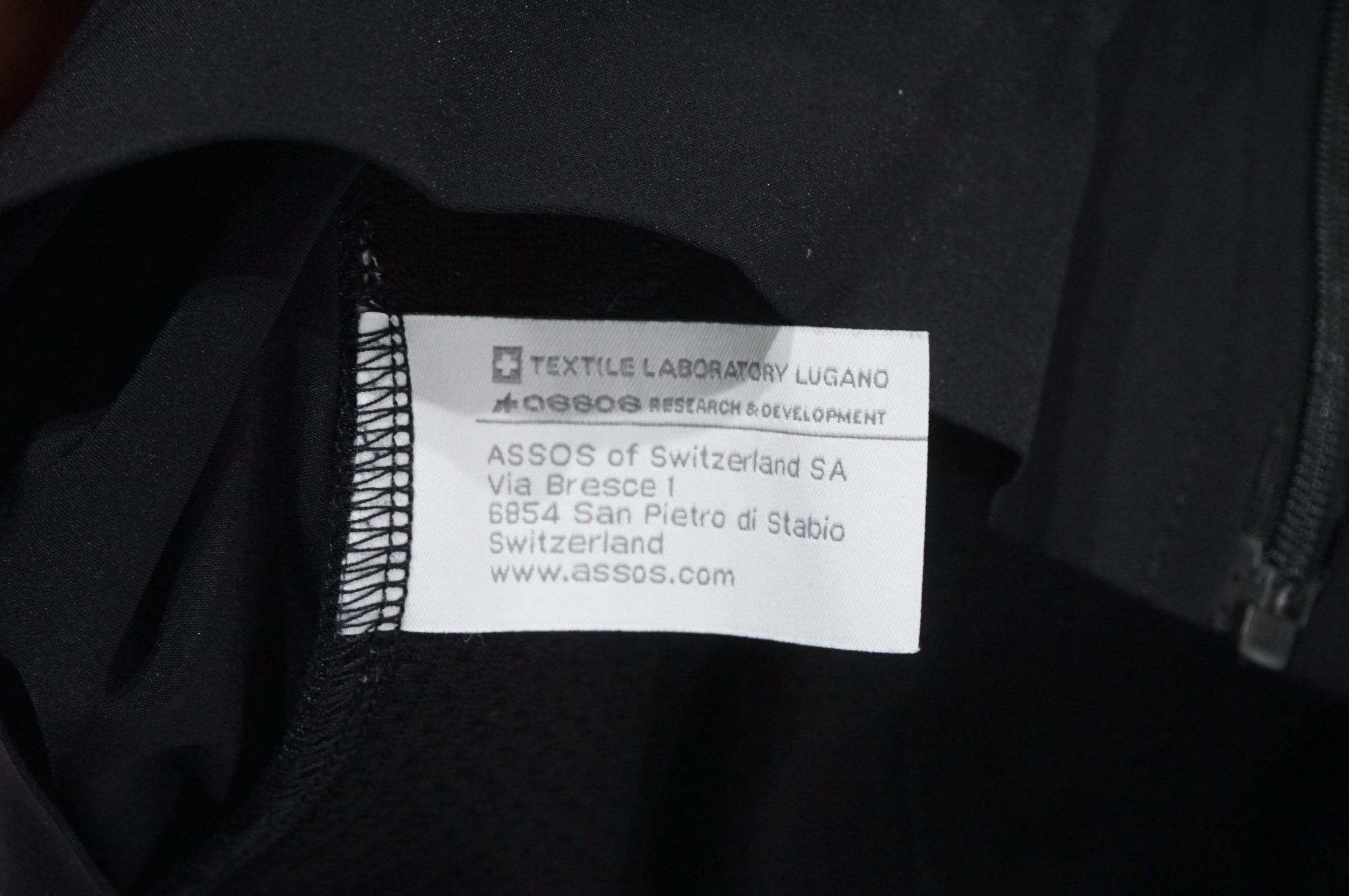 ASSOS 「アソス」 Mサイズ ベスト / AKIBA店