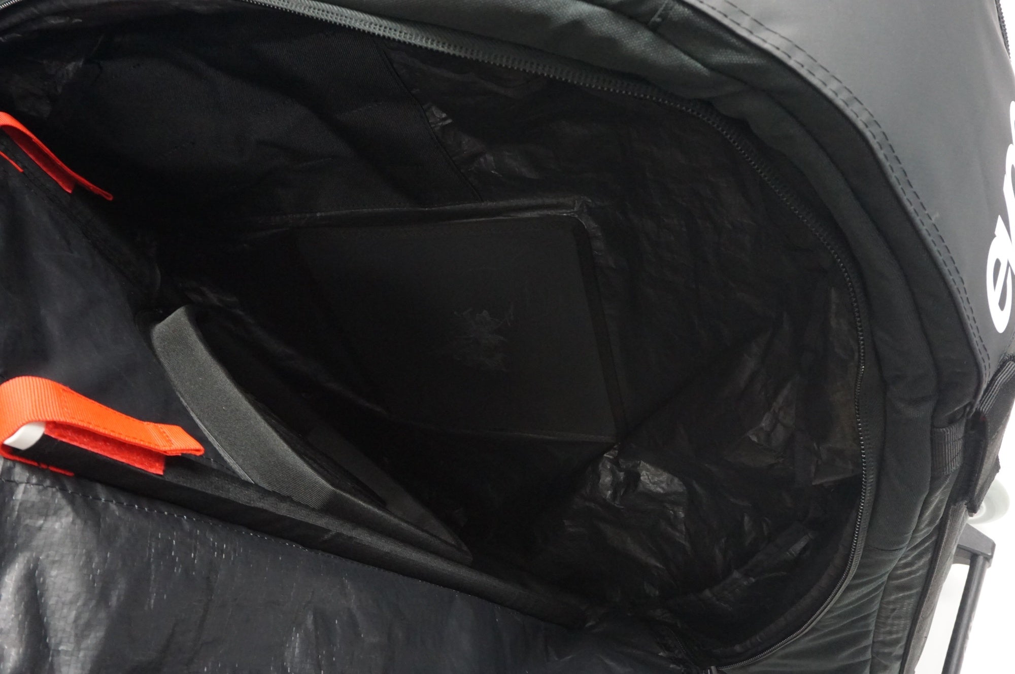 EVOC 「イーボック」 TRAVEL BAG PRO トラベルバッグ / 福岡店